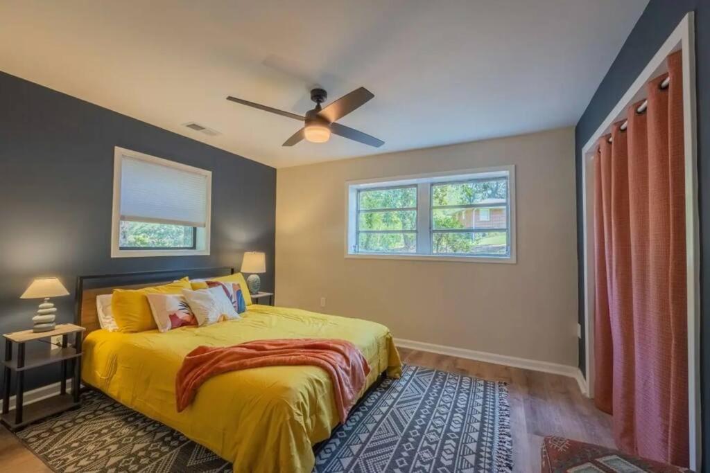 Four-Bedroom House photo 2