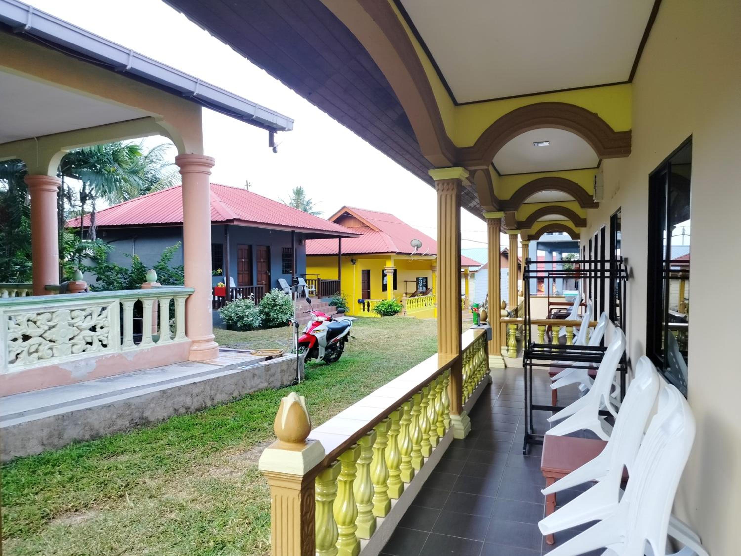 Deluxe Triple Room photo 3