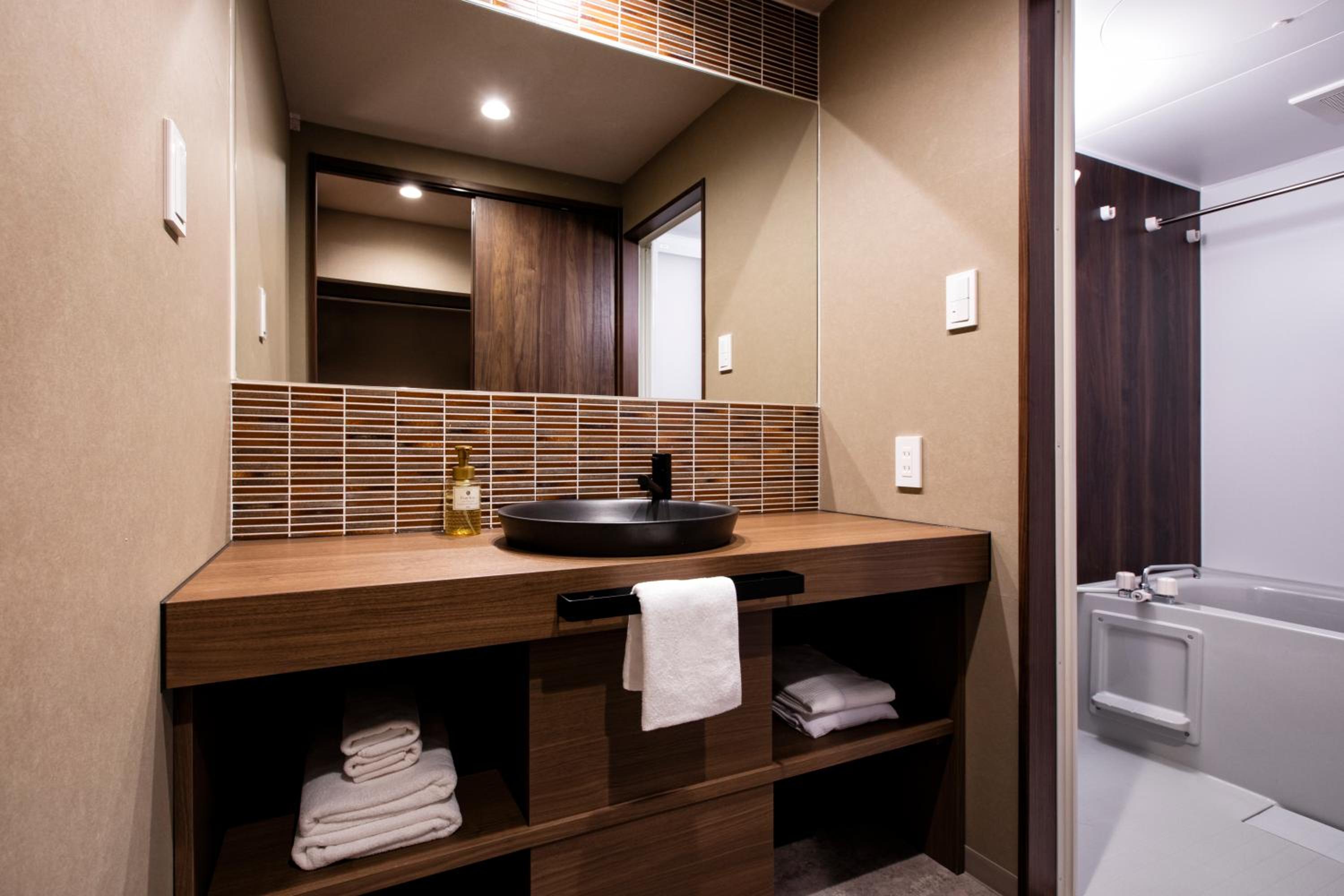 Deluxe Twin Room - Photo 9