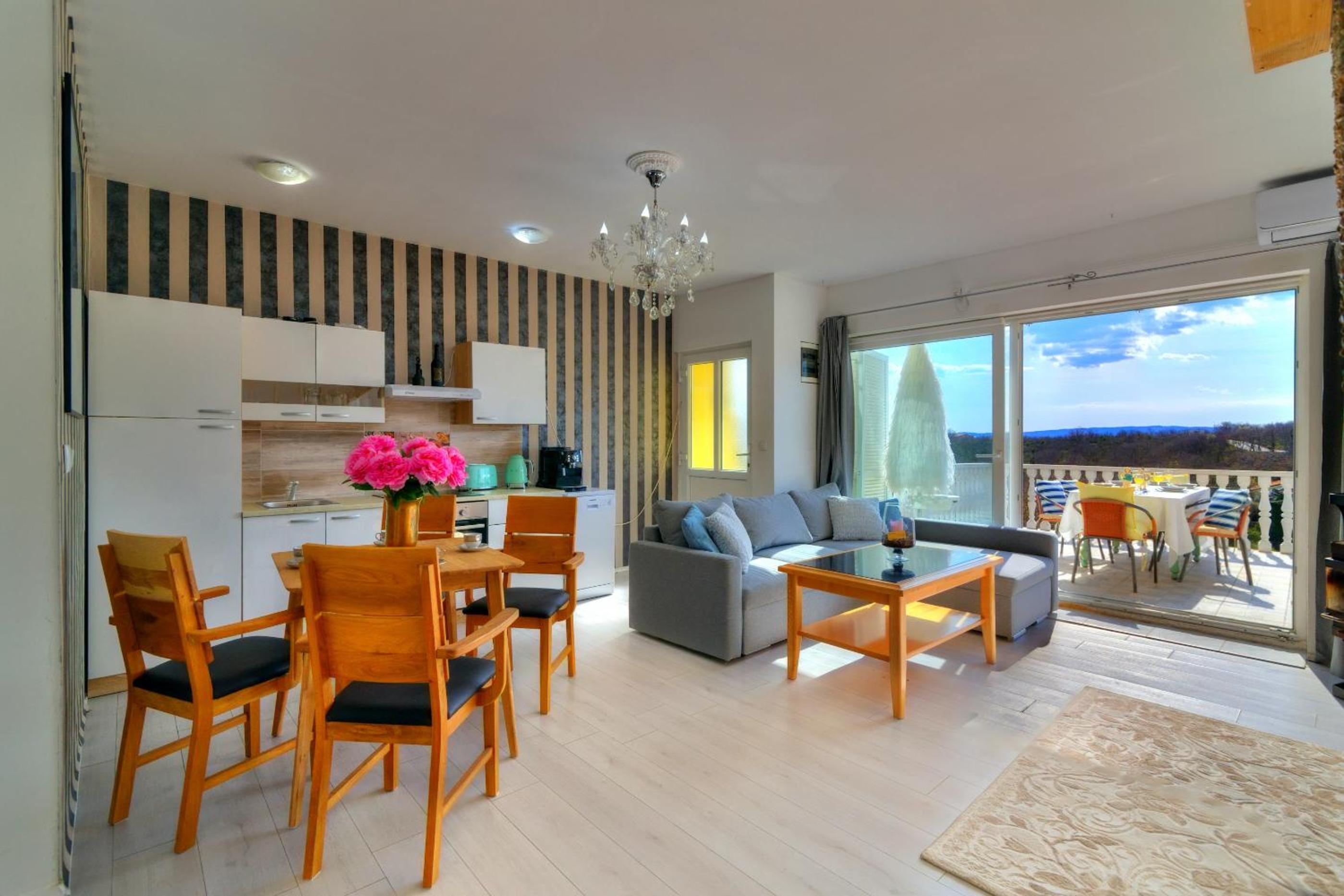 Villa - Photo 5