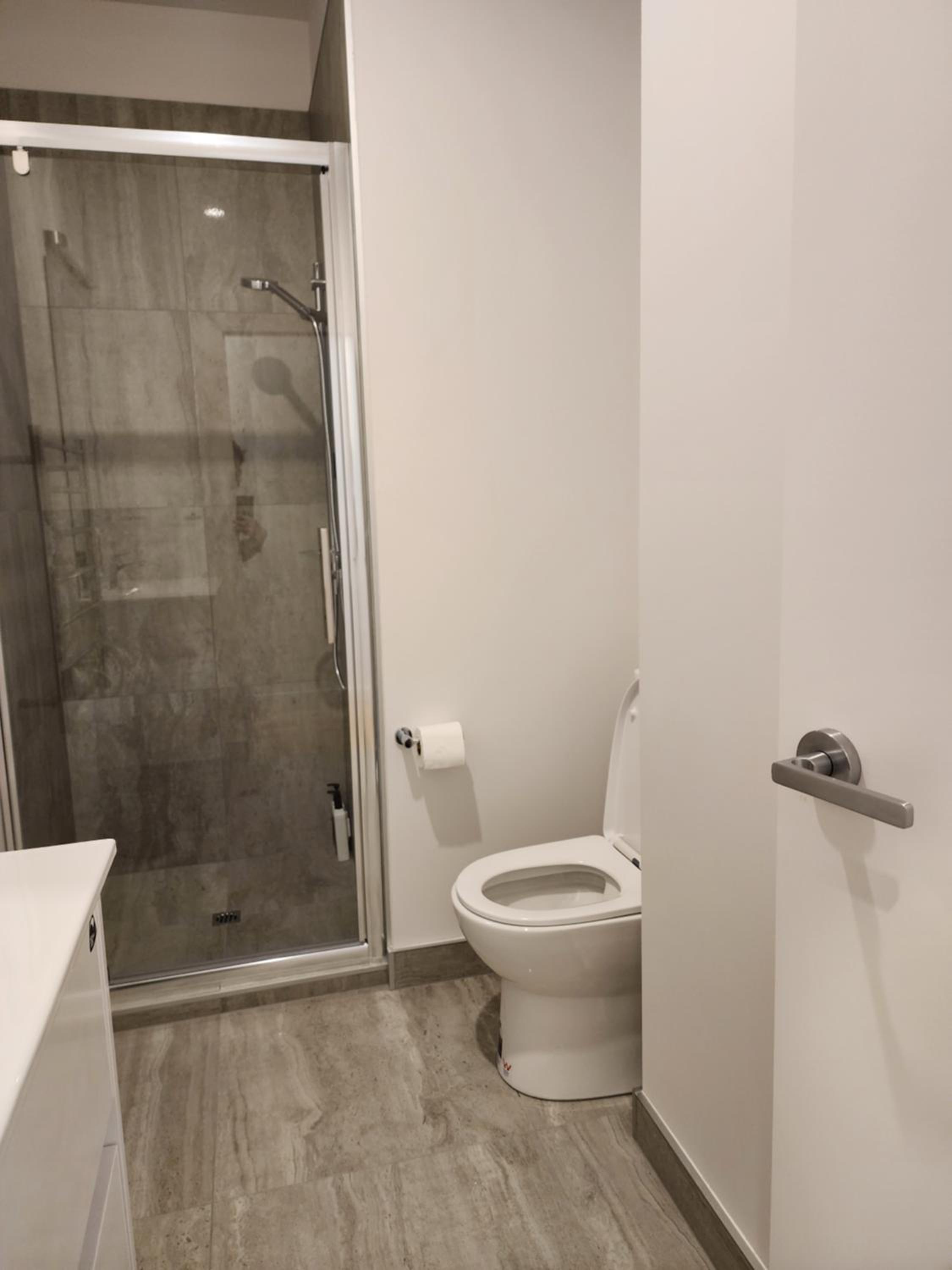 One-Bedroom Apartment - Photo 4