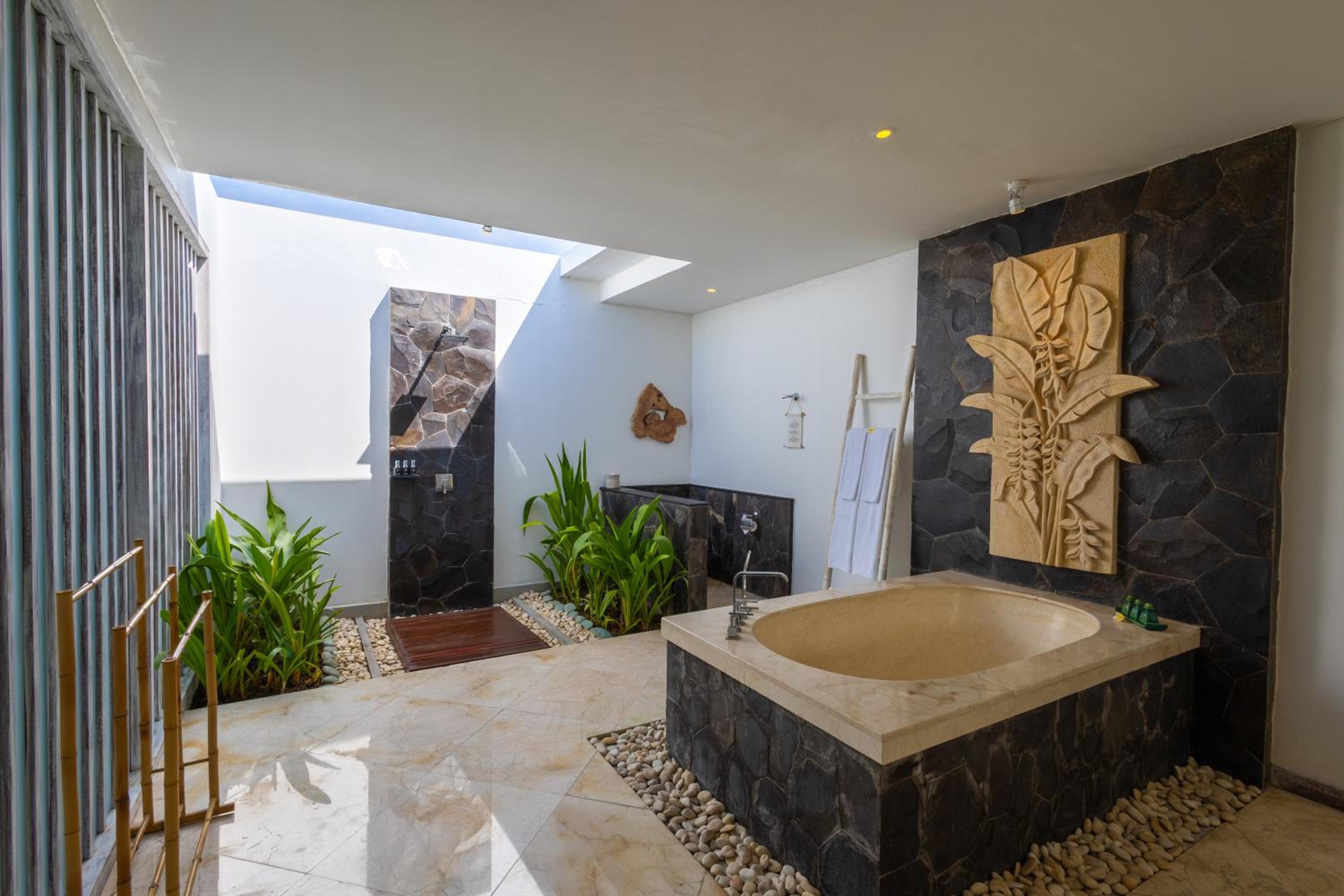 One Bedroom Jacuzzi King with Free Benefit - Jepun photo 2