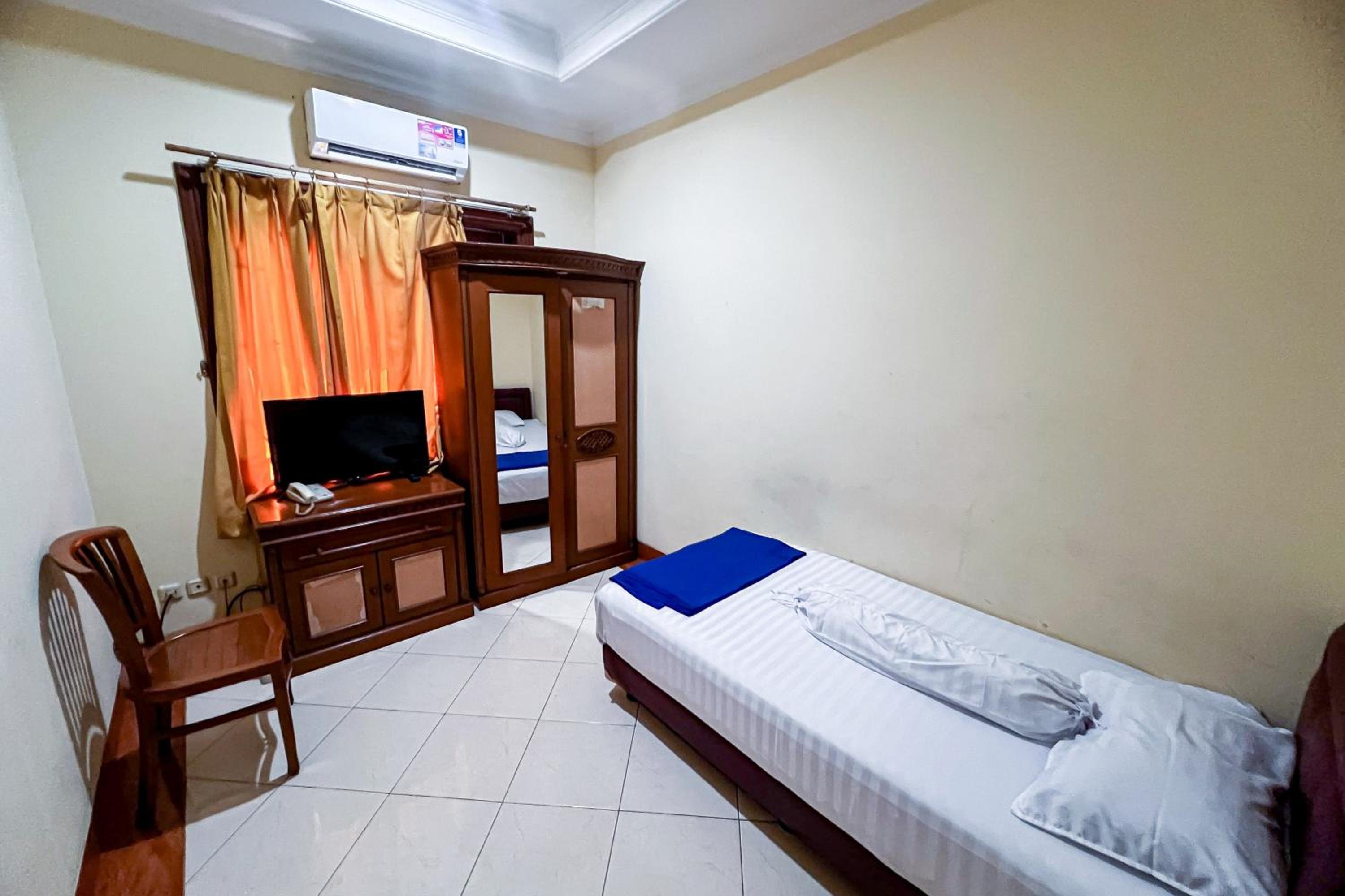 Single Room
