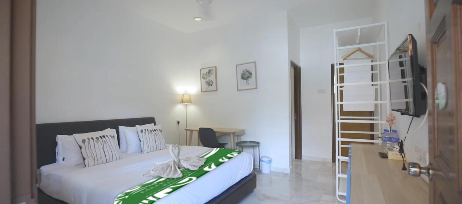 Villa photo 3