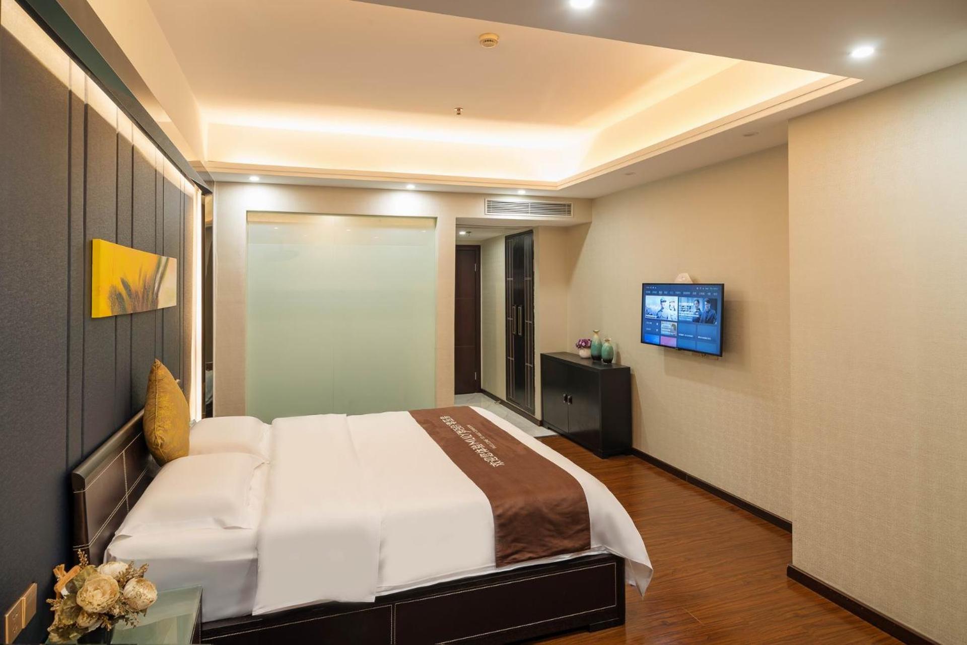Premium Queen Room photo 3