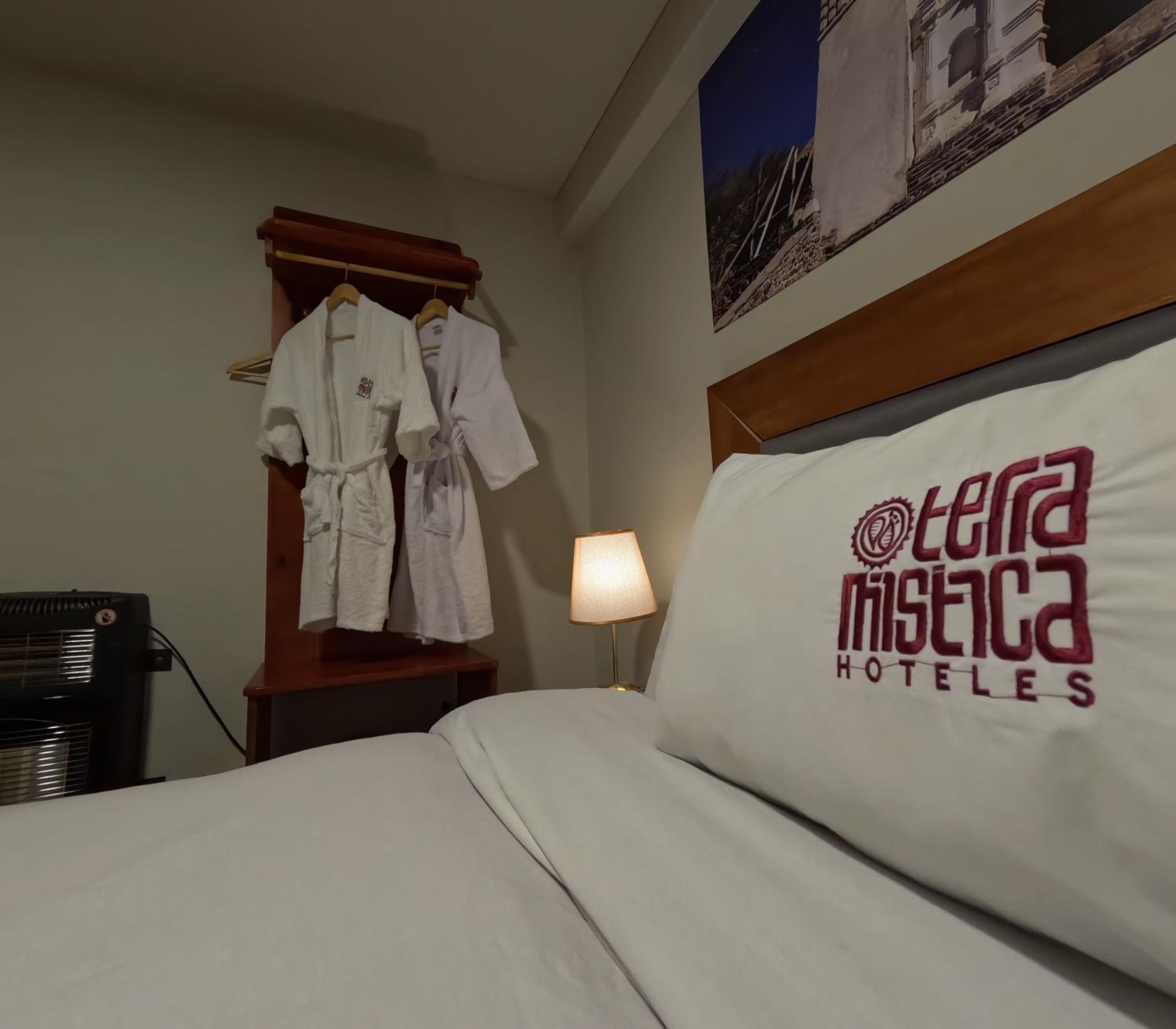 Deluxe Queen Room photo 3