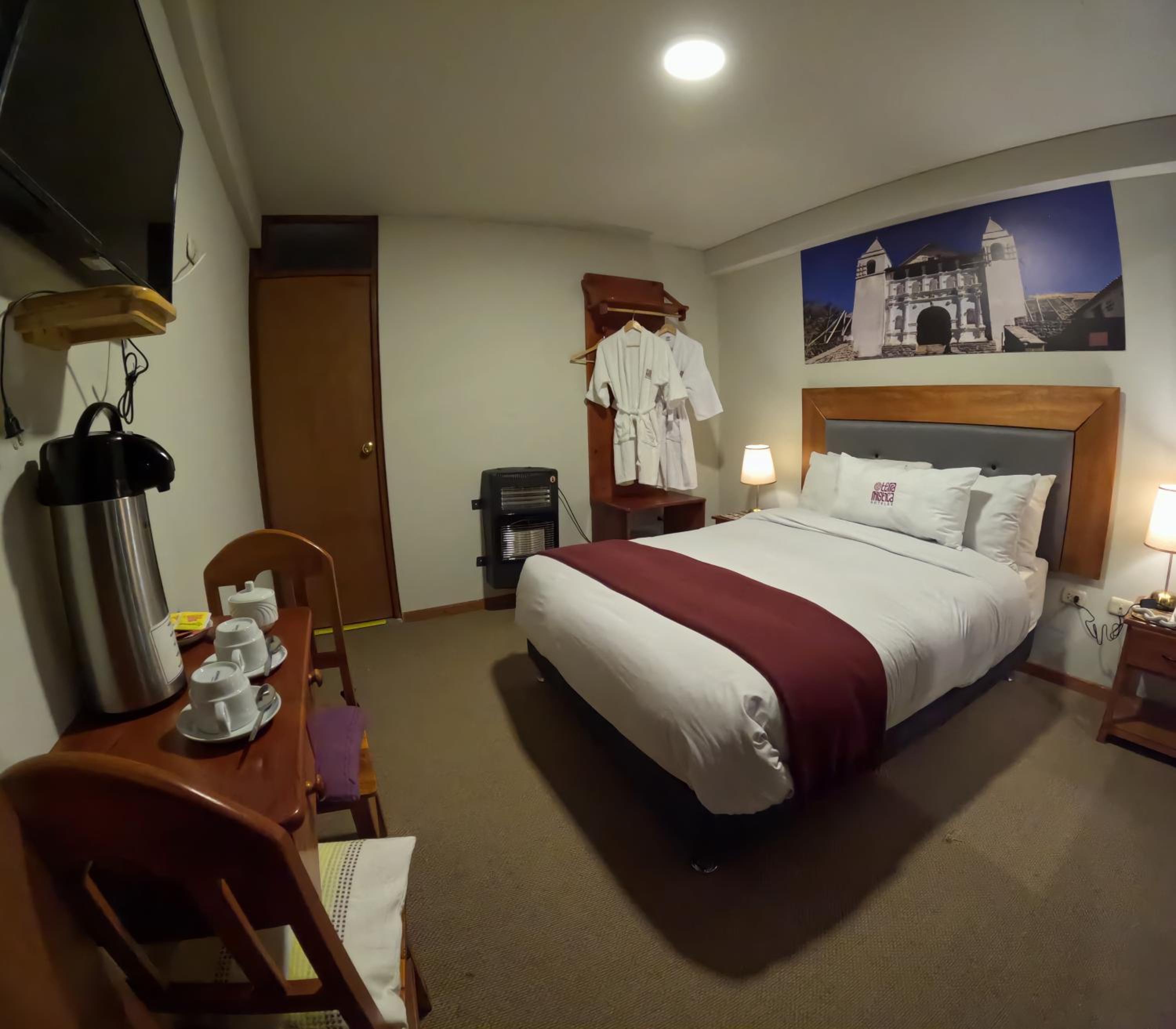Deluxe Queen Room photo 1