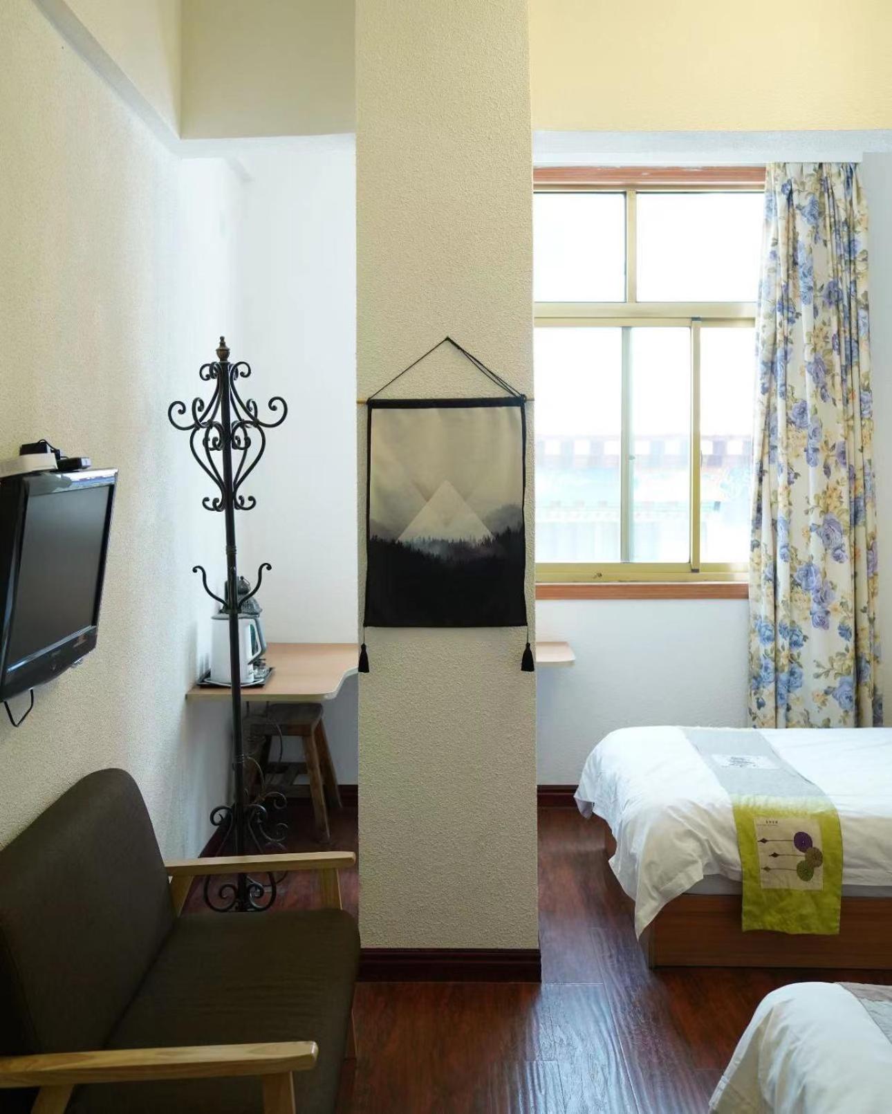 Twin Room with Bathroom