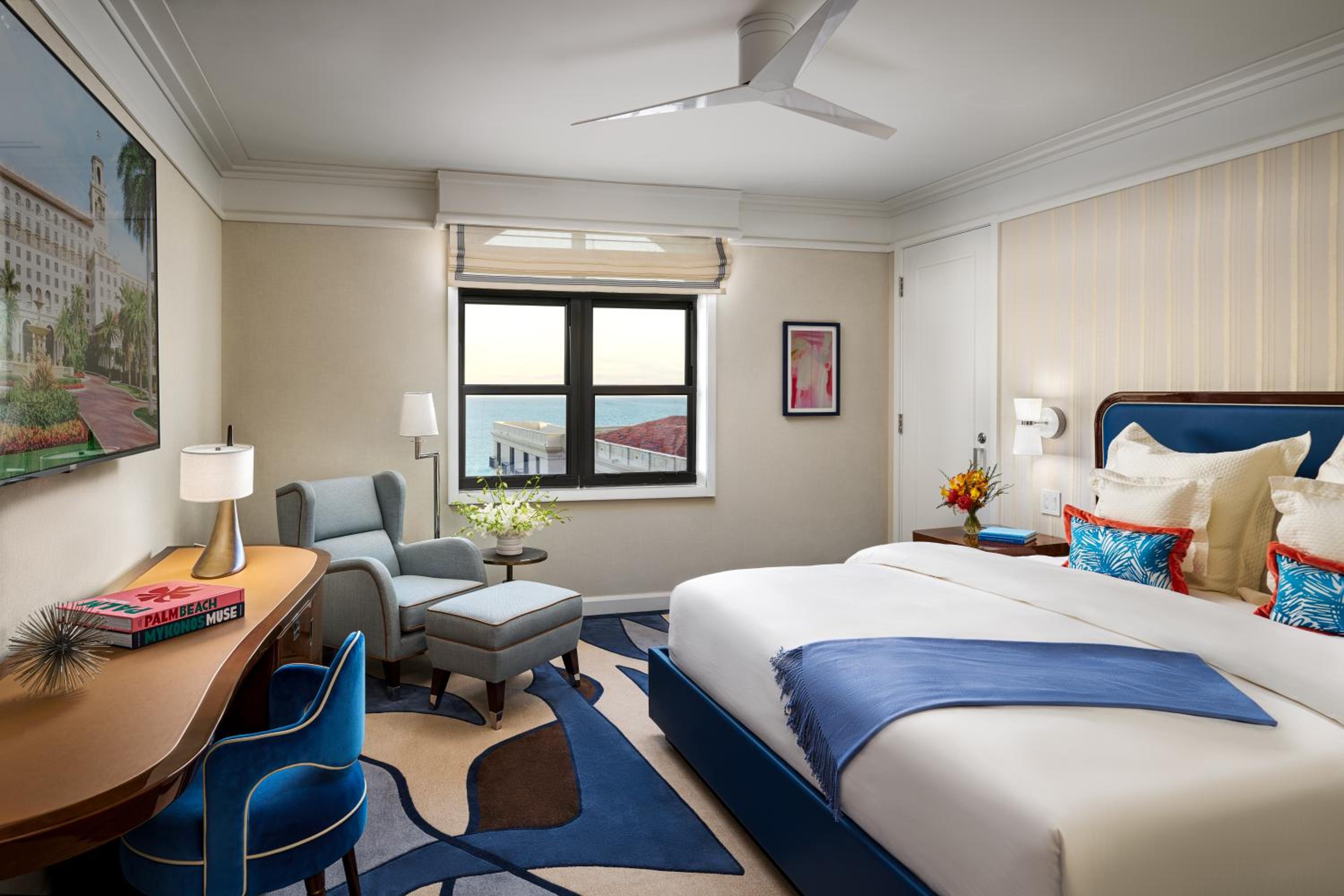 Quarto Flagler Club com vista para o oceano com cama king-size