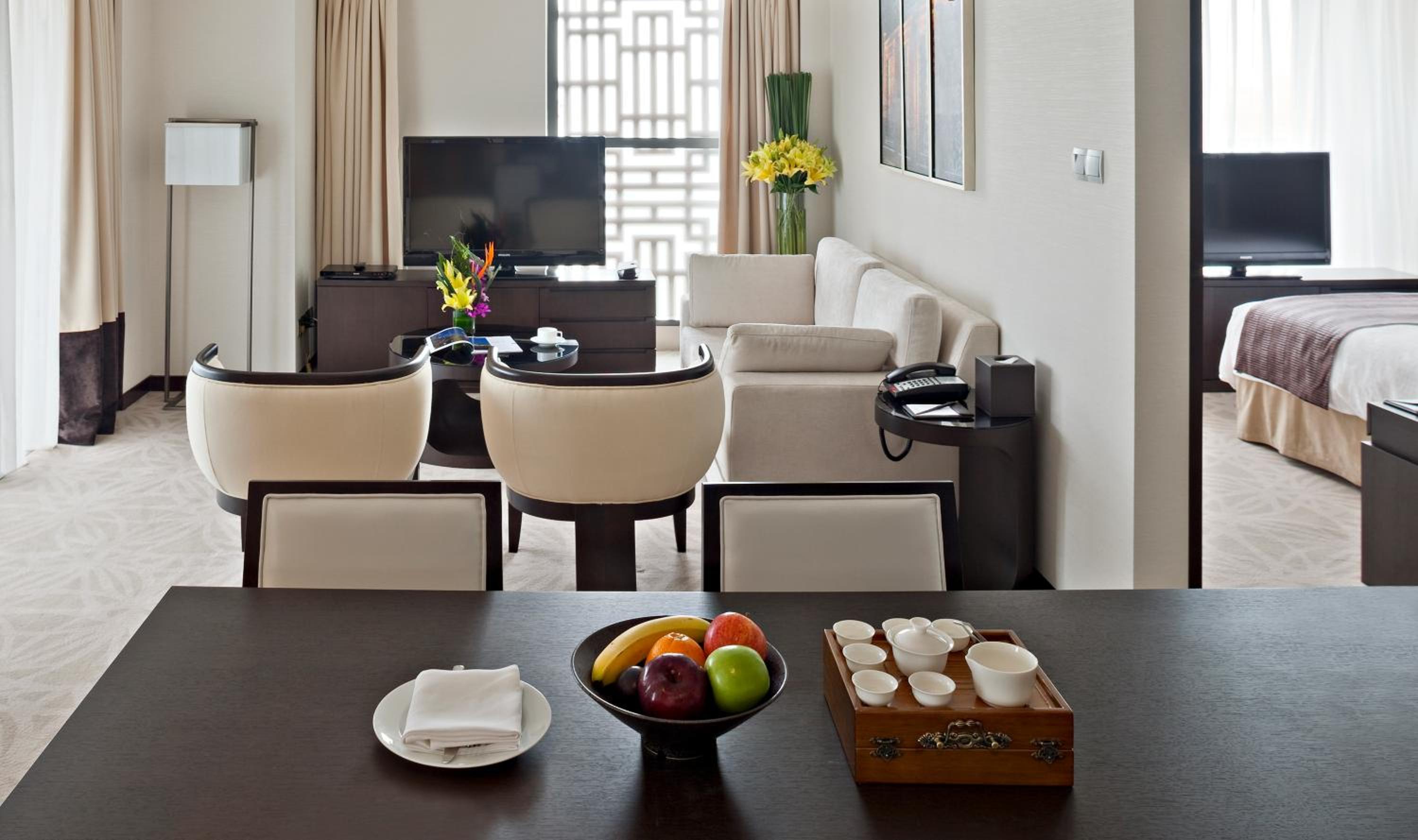 Club One-Bedroom Suite - Photo 2