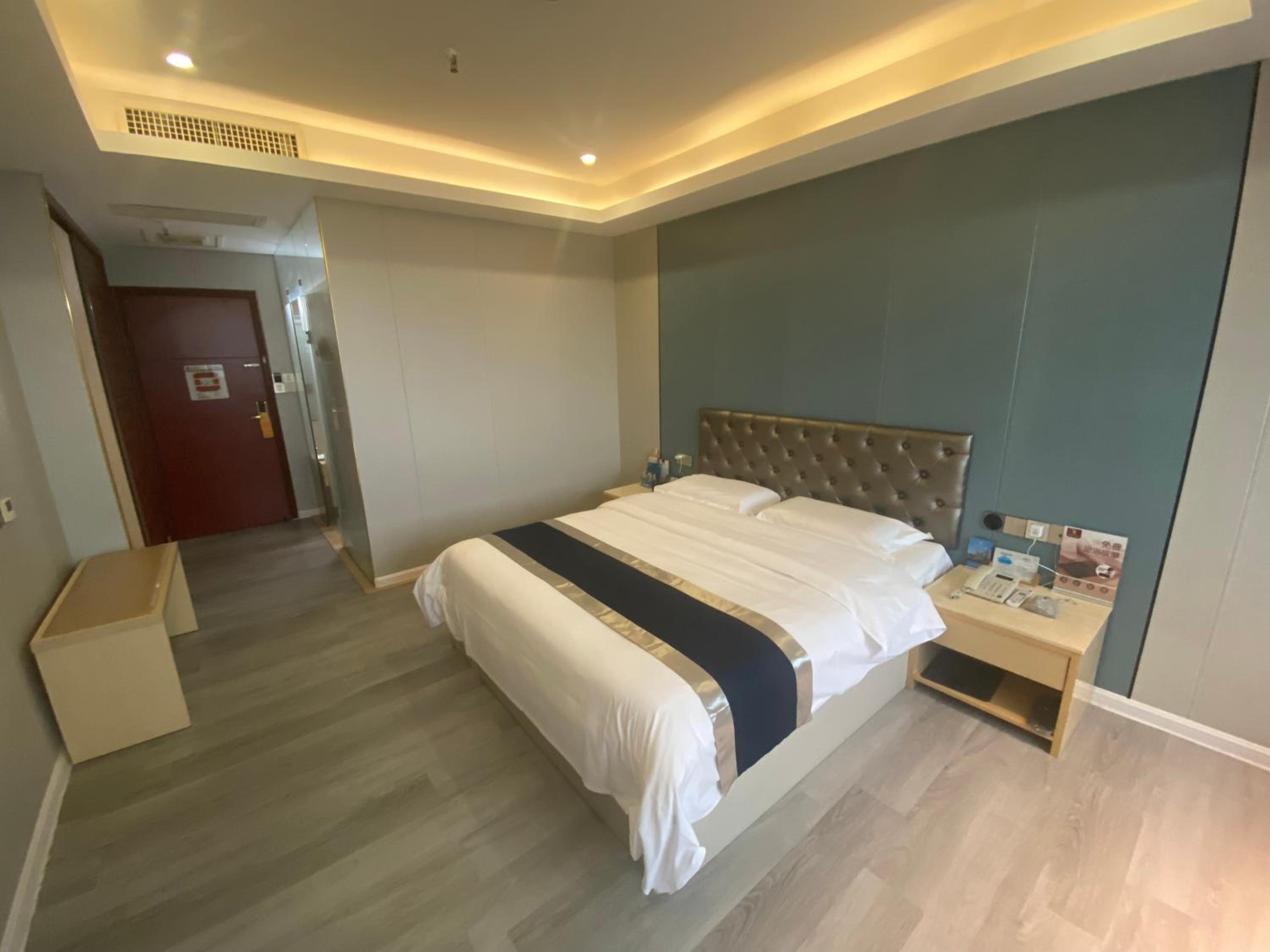 Sleep King Room photo 2