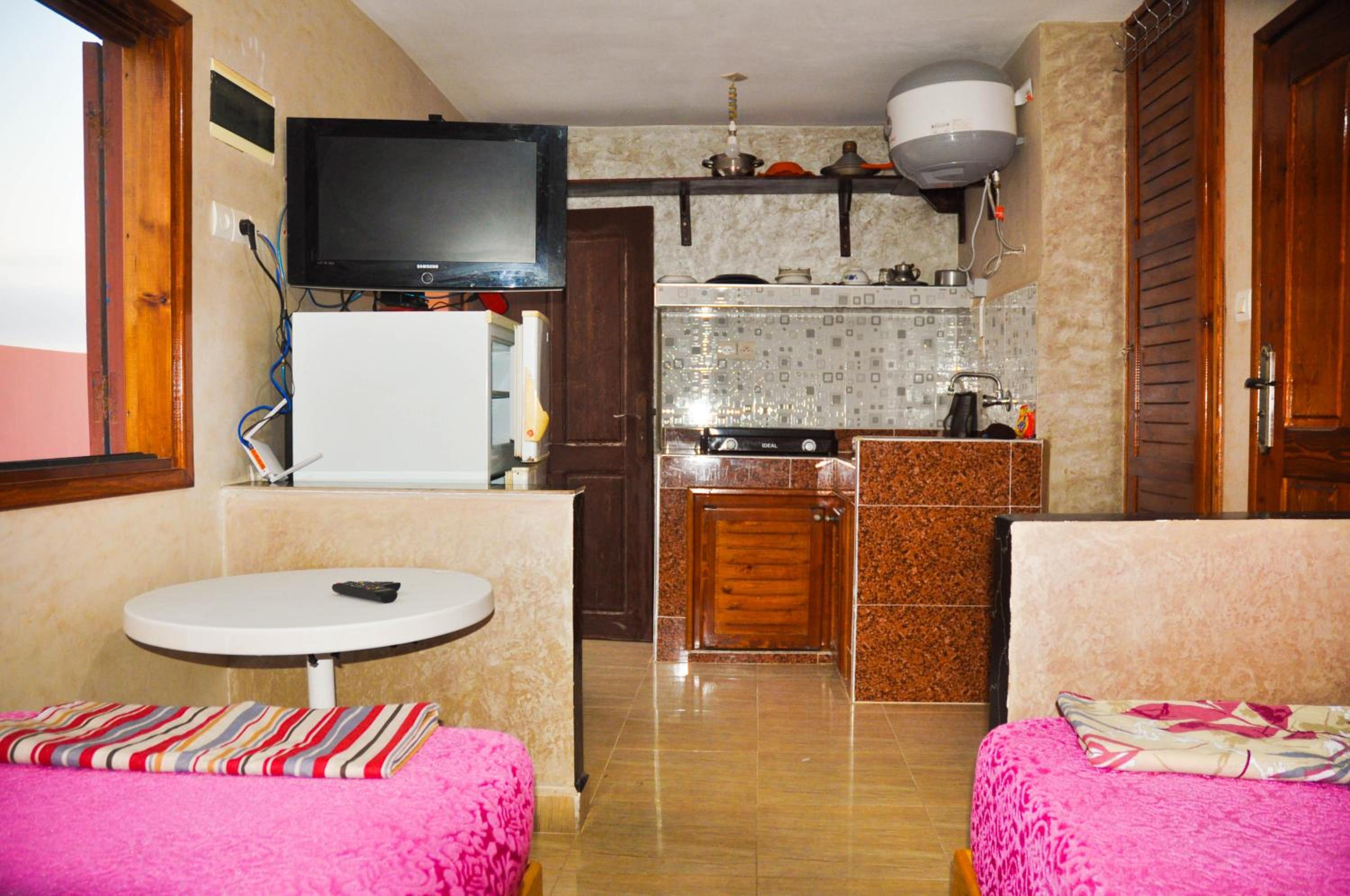 One-Bedroom Apartment photo 1