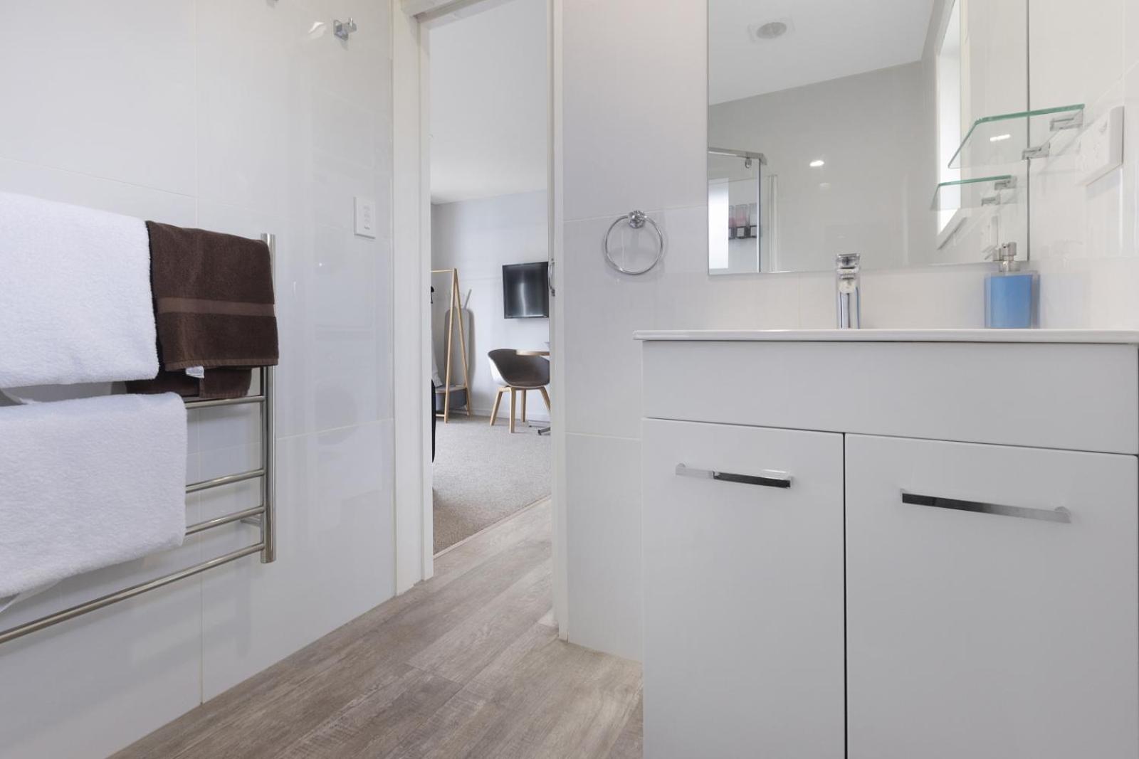 Double Room - Photo 2