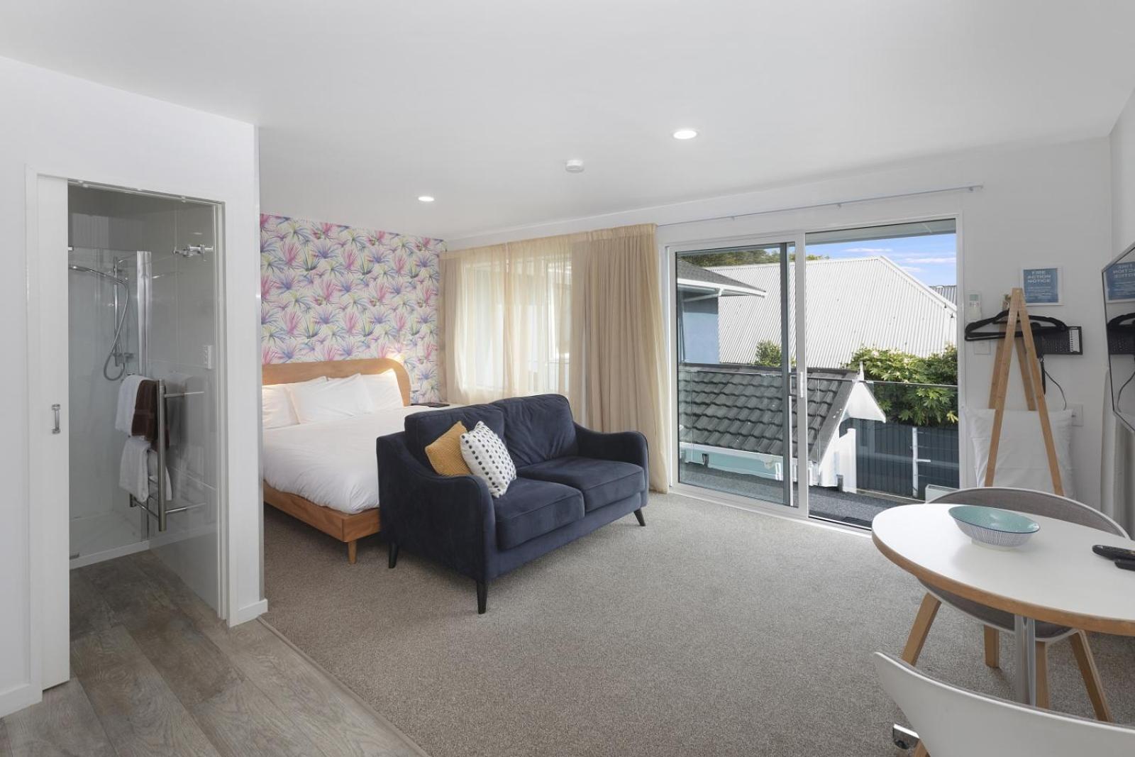 Double Room - Photo 6