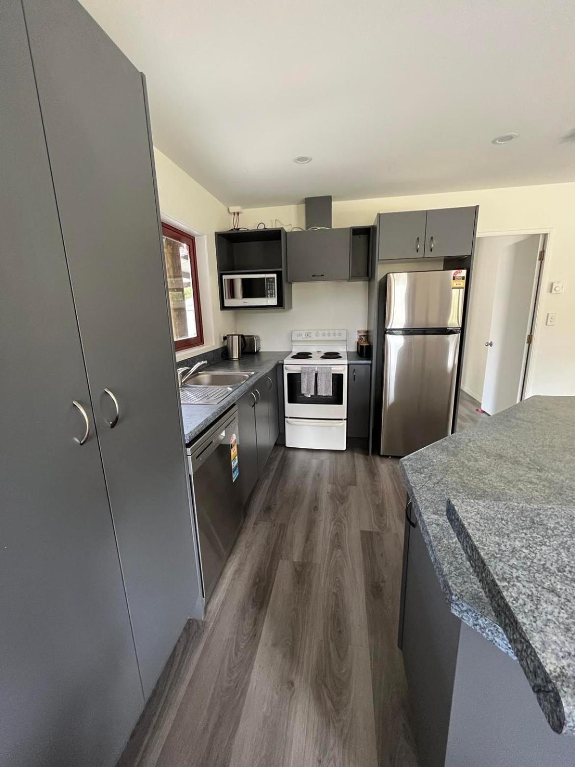 Three-Bedroom House photo 2