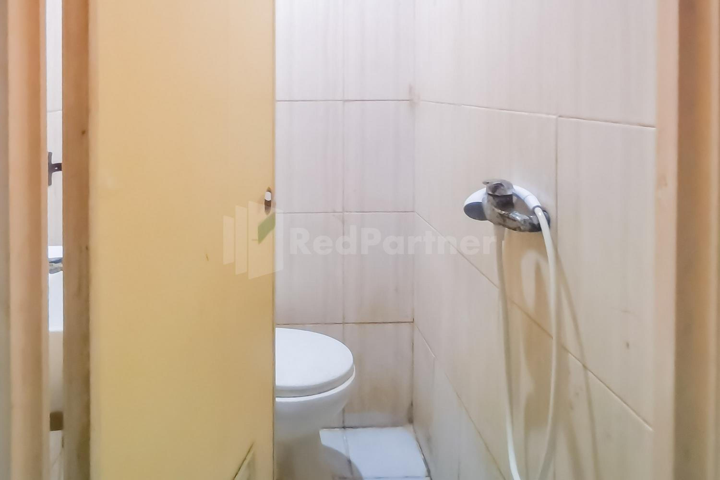 Standard Double Room - Photo 8
