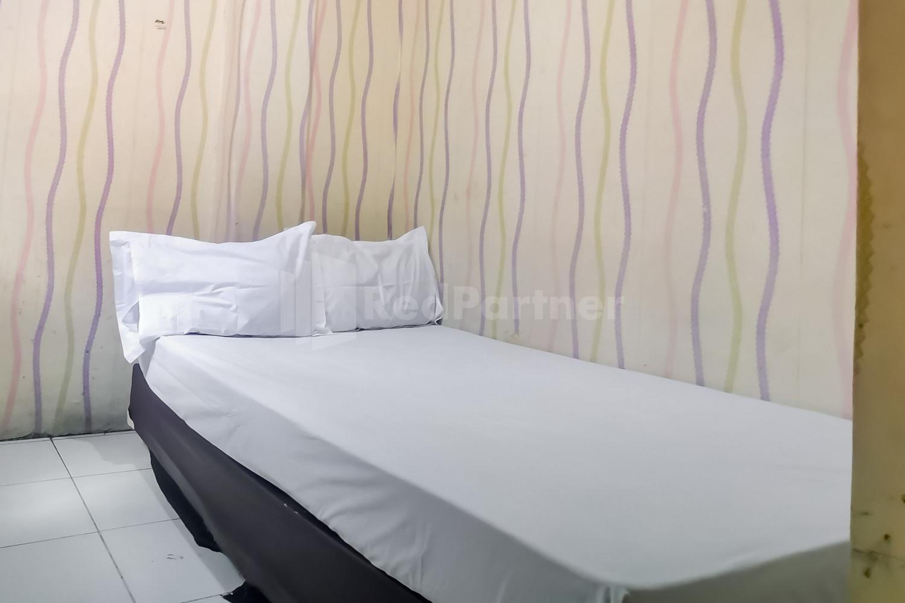 Standard Double Room - Photo 12