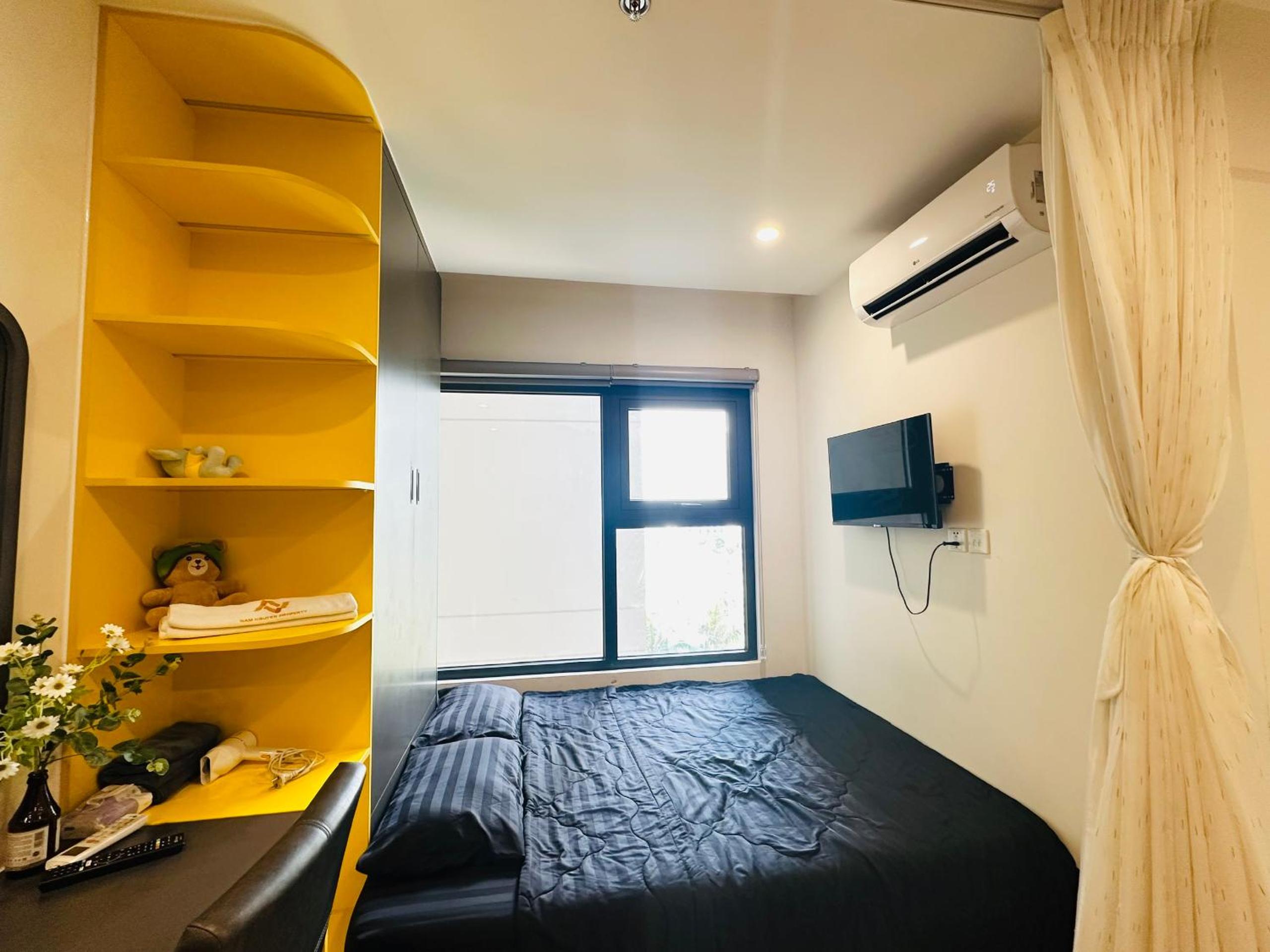 One-Bedroom Apartment - Photo 10