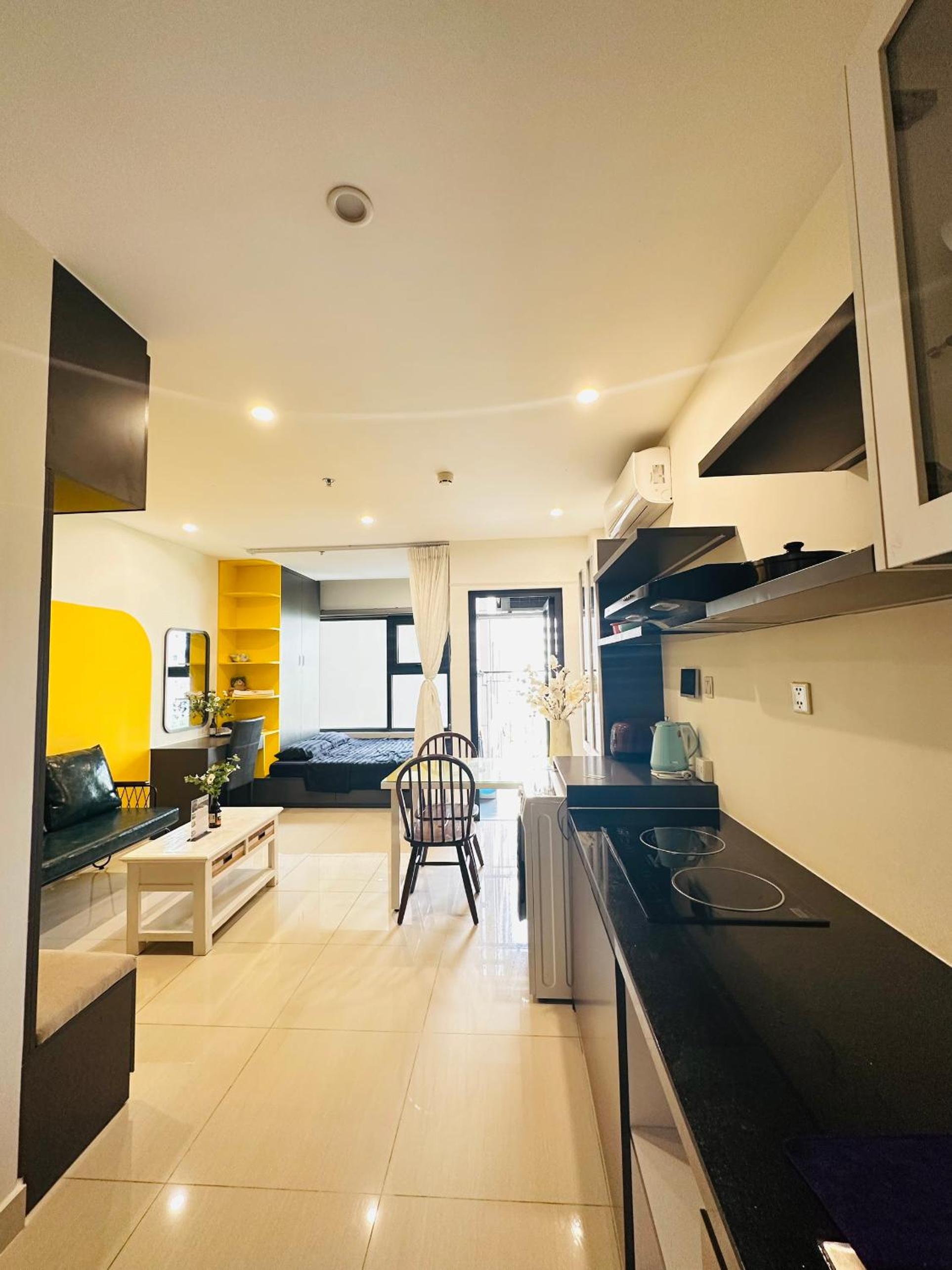 One-Bedroom Apartment - Photo 6