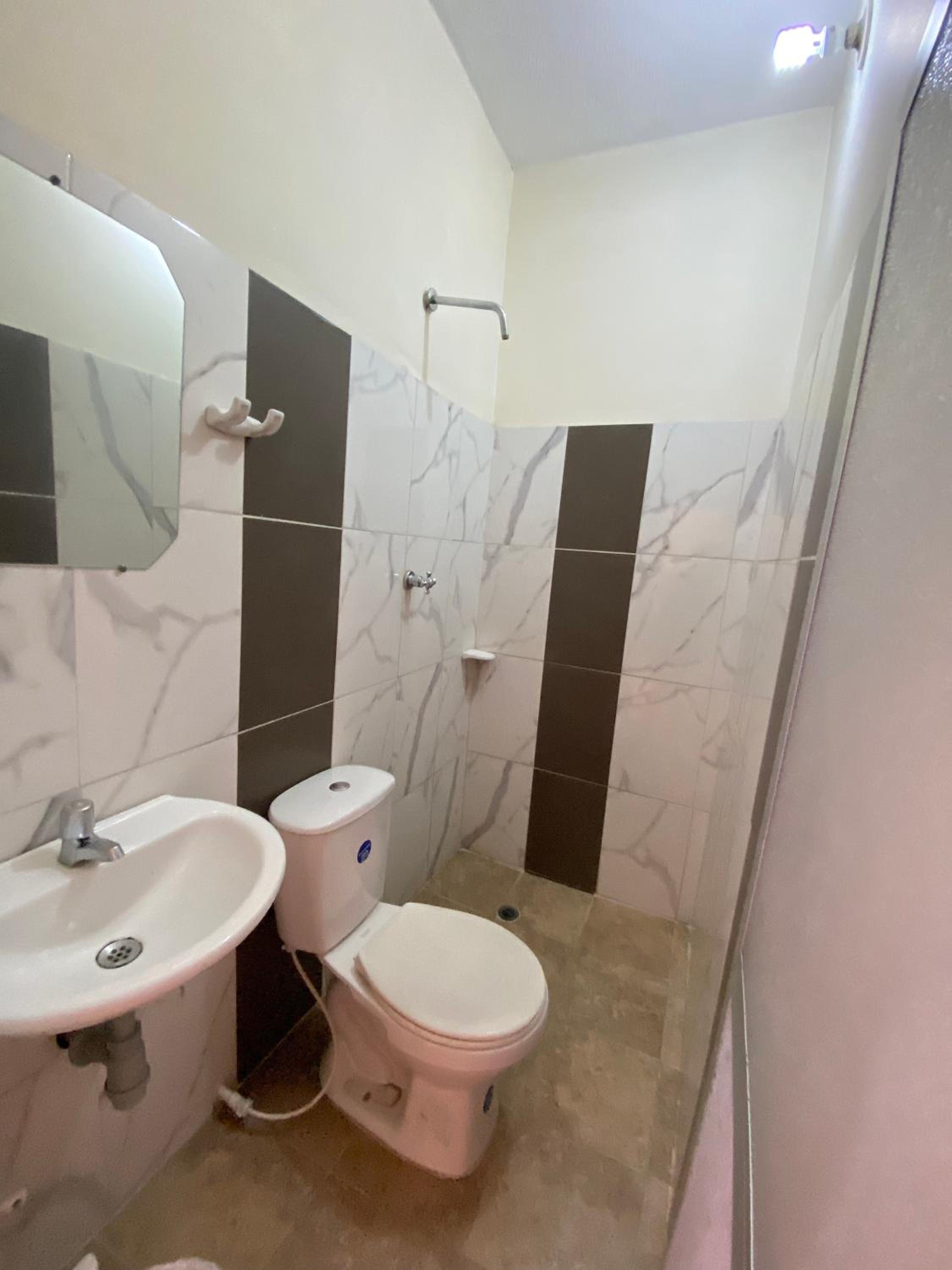 Single Room With Private Bathroom photo 2