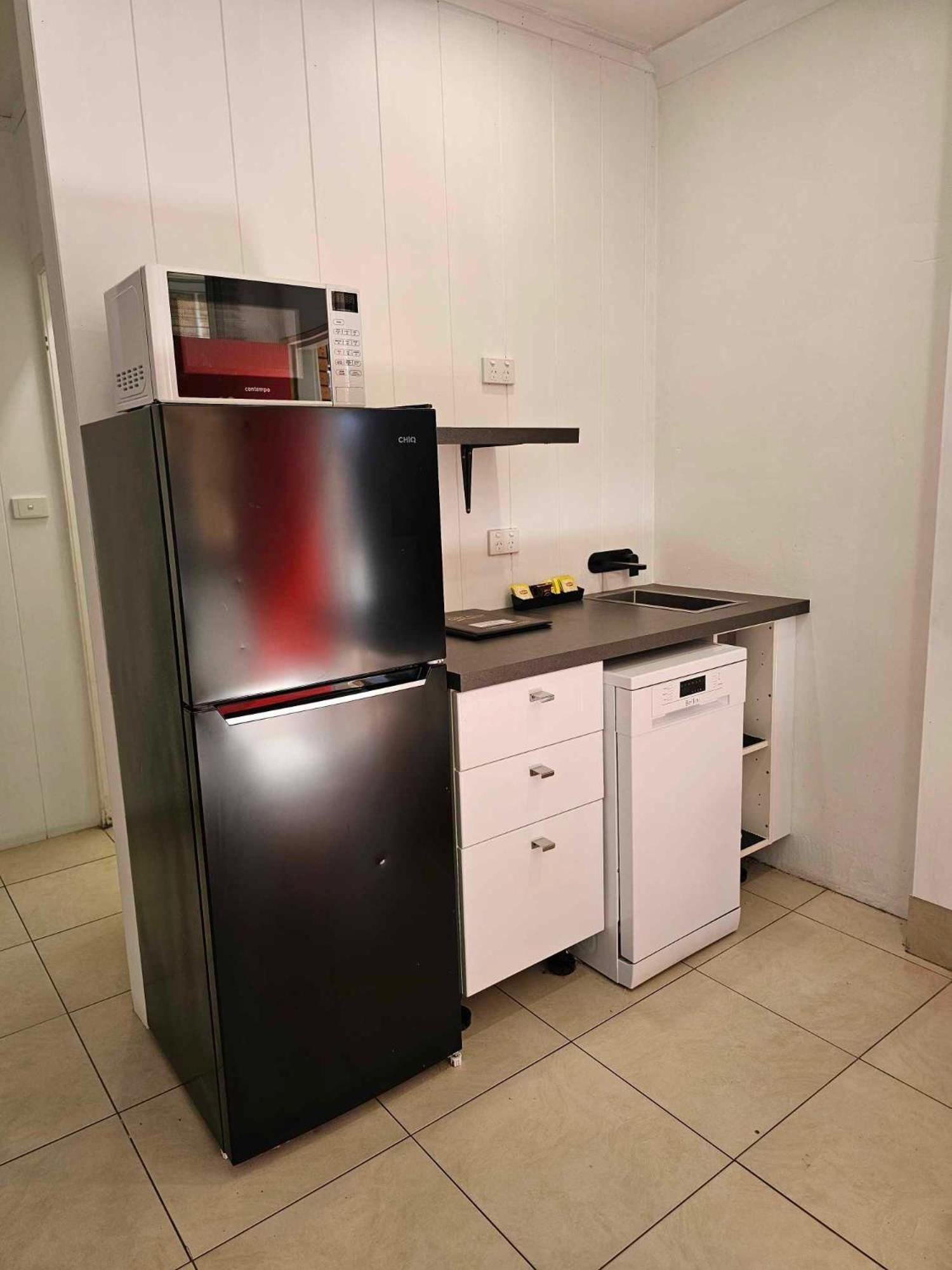 Family Ground Floor - Pet Friendly - Photo 2