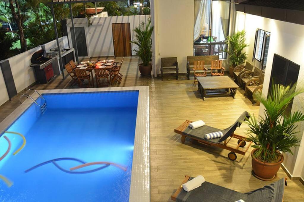 Villa - Beach Front photo 3