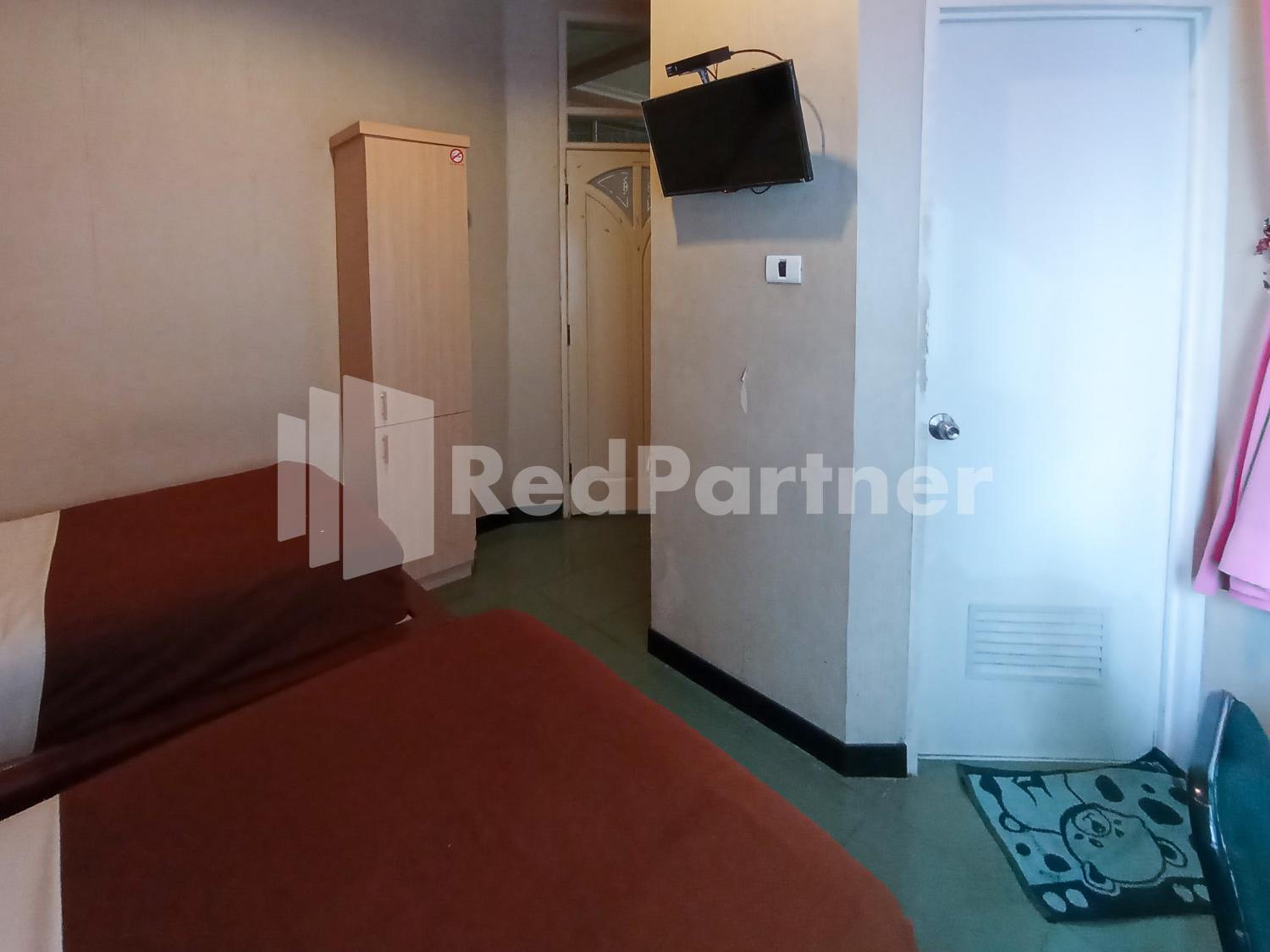 Standard Twin Room - Photo 8