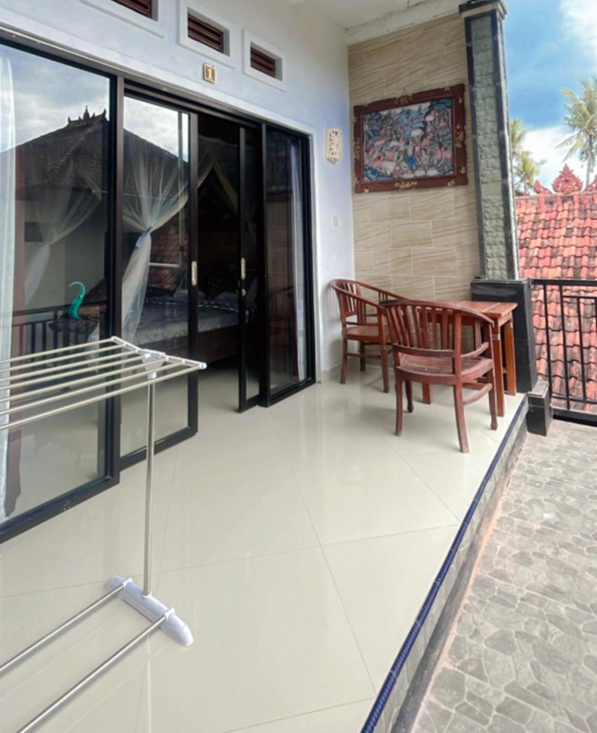 Deluxe Double Room (2 Adults + 1 Child) photo 3