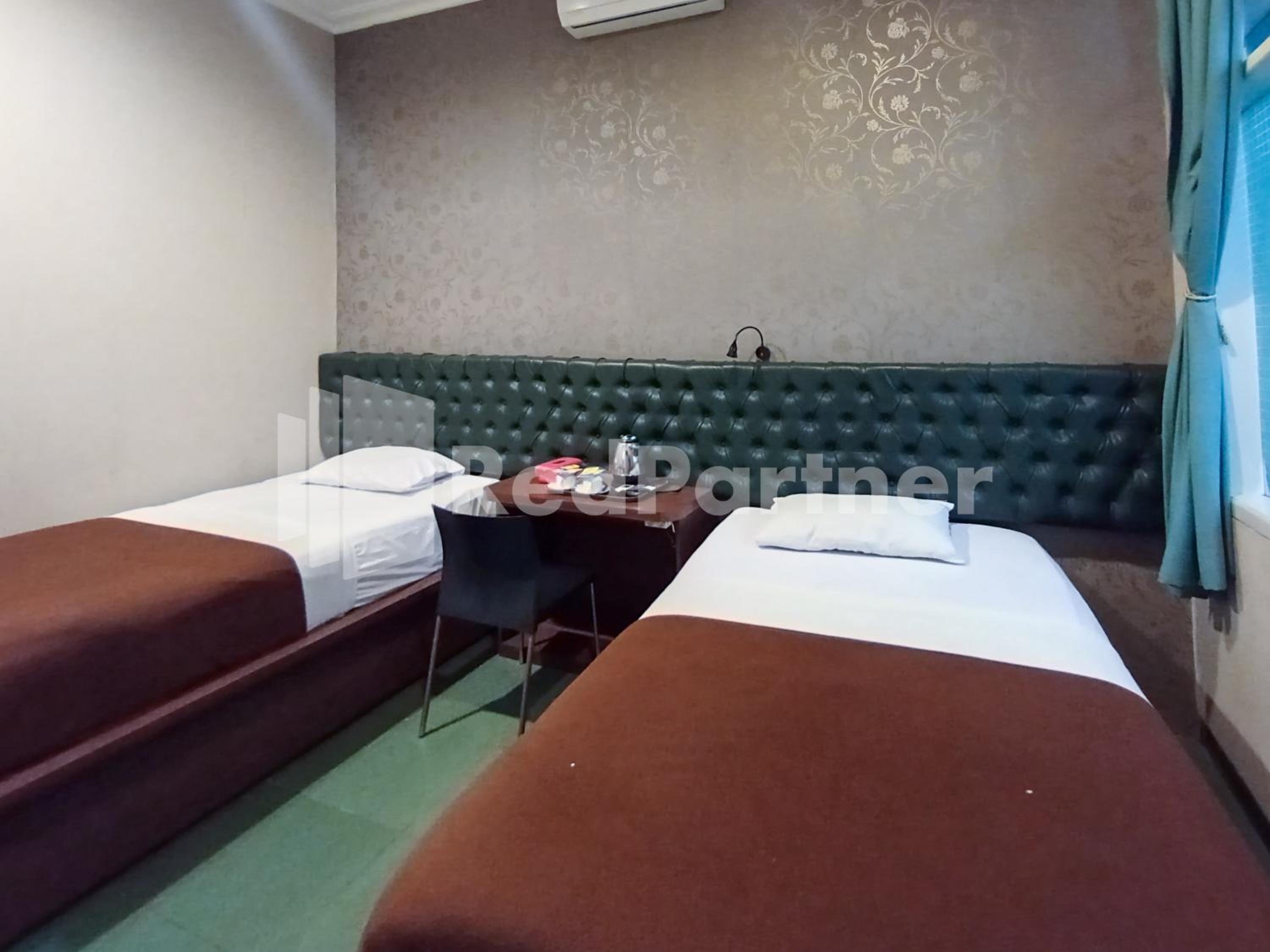 Deluxe Twin Room - Photo 6