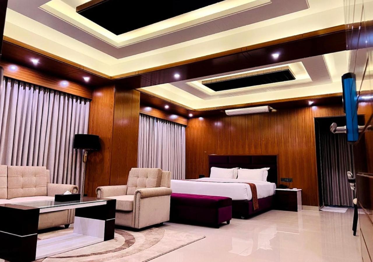 Superior King Room