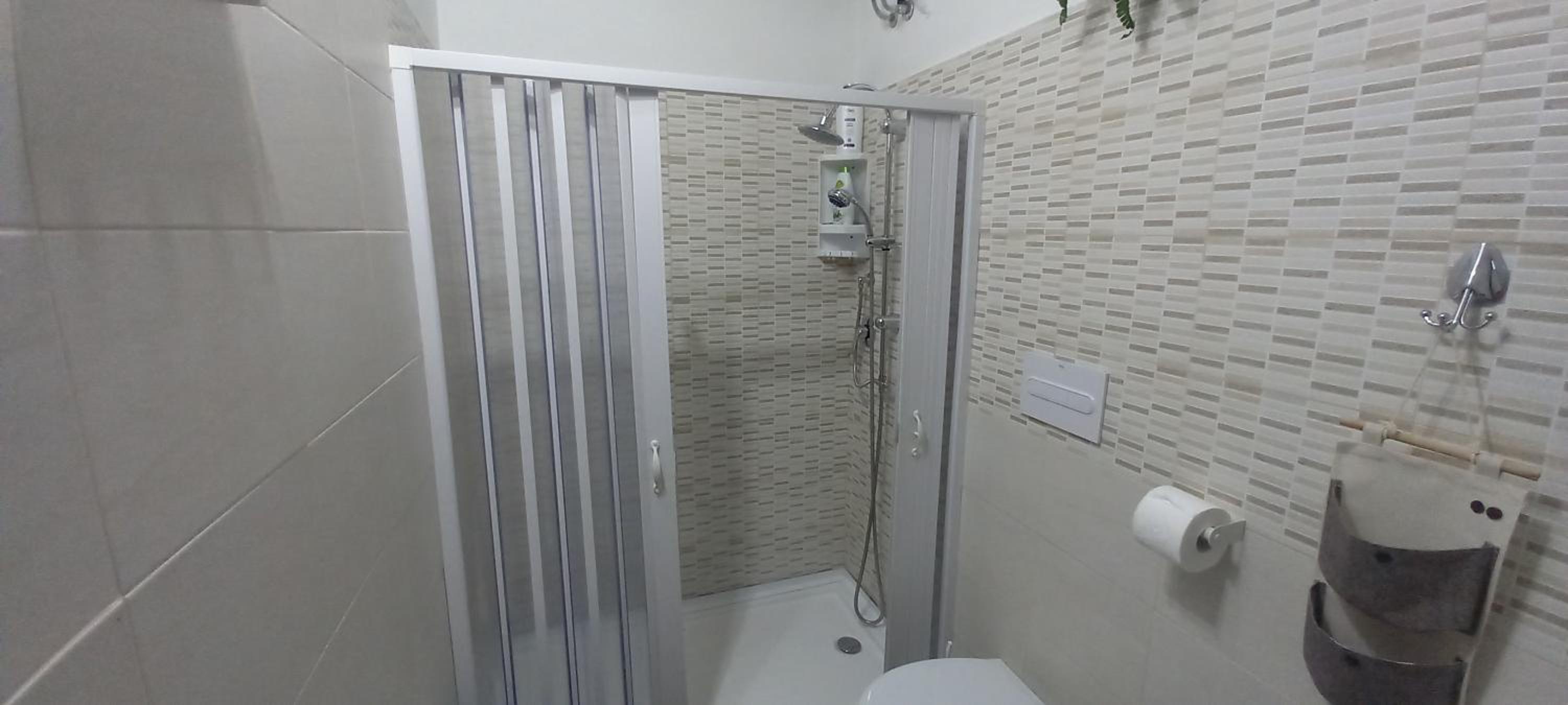 One-Bedroom House - Photo 4