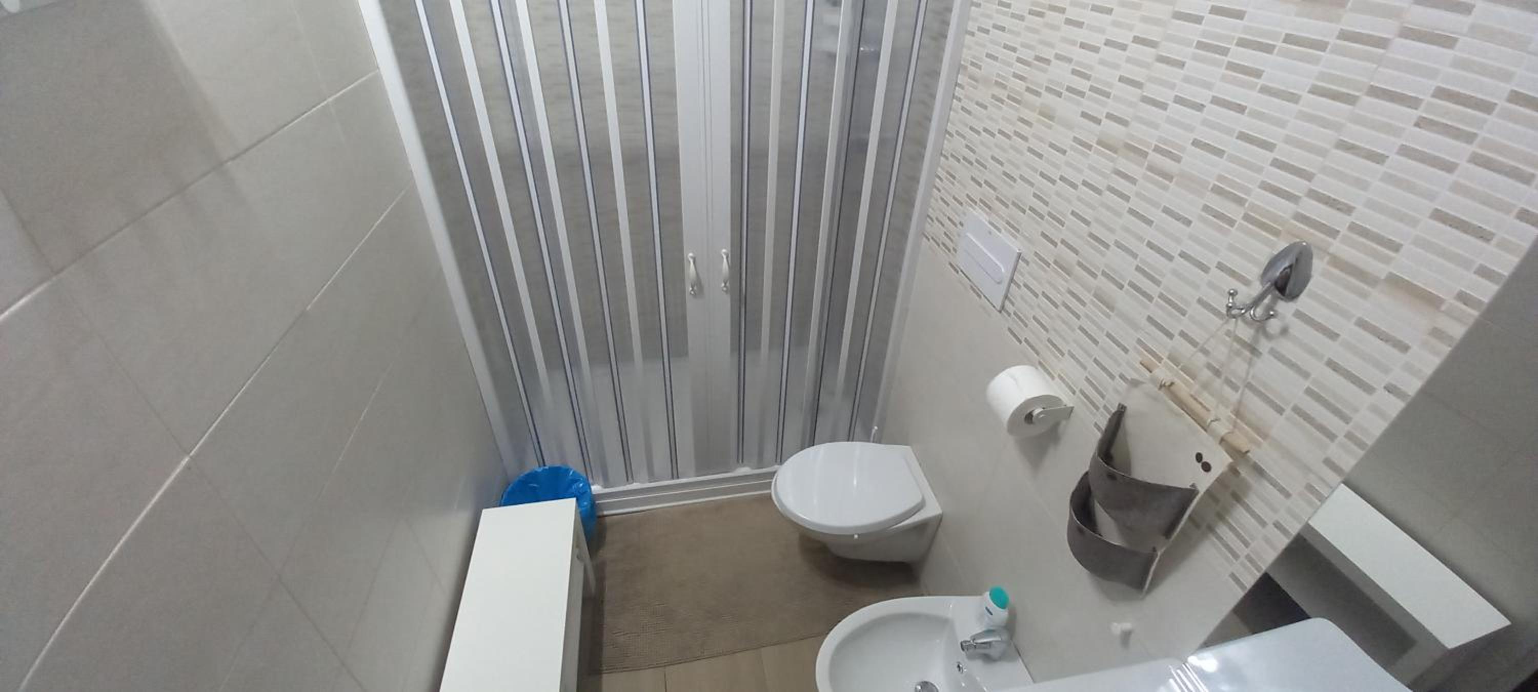 One-Bedroom House - Photo 6