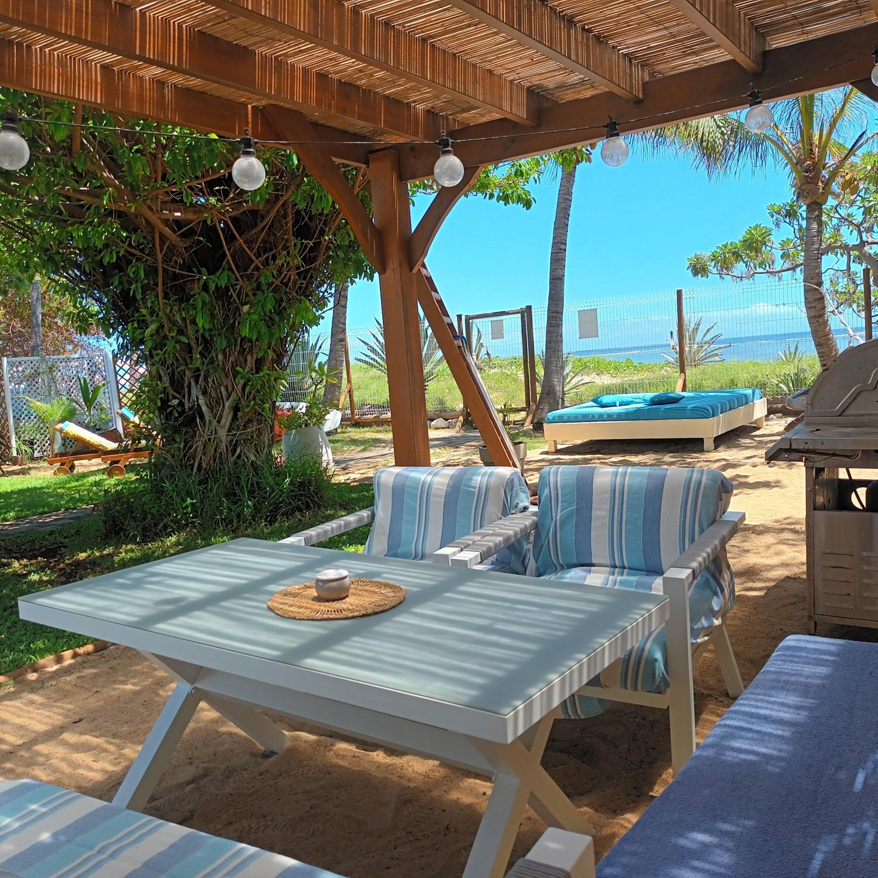 Three-Bedroom Villa photo 2