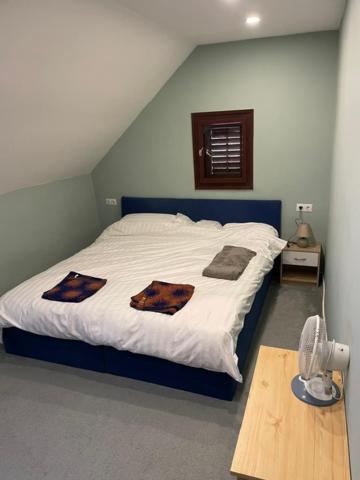 Apartment with Lake View photo 1