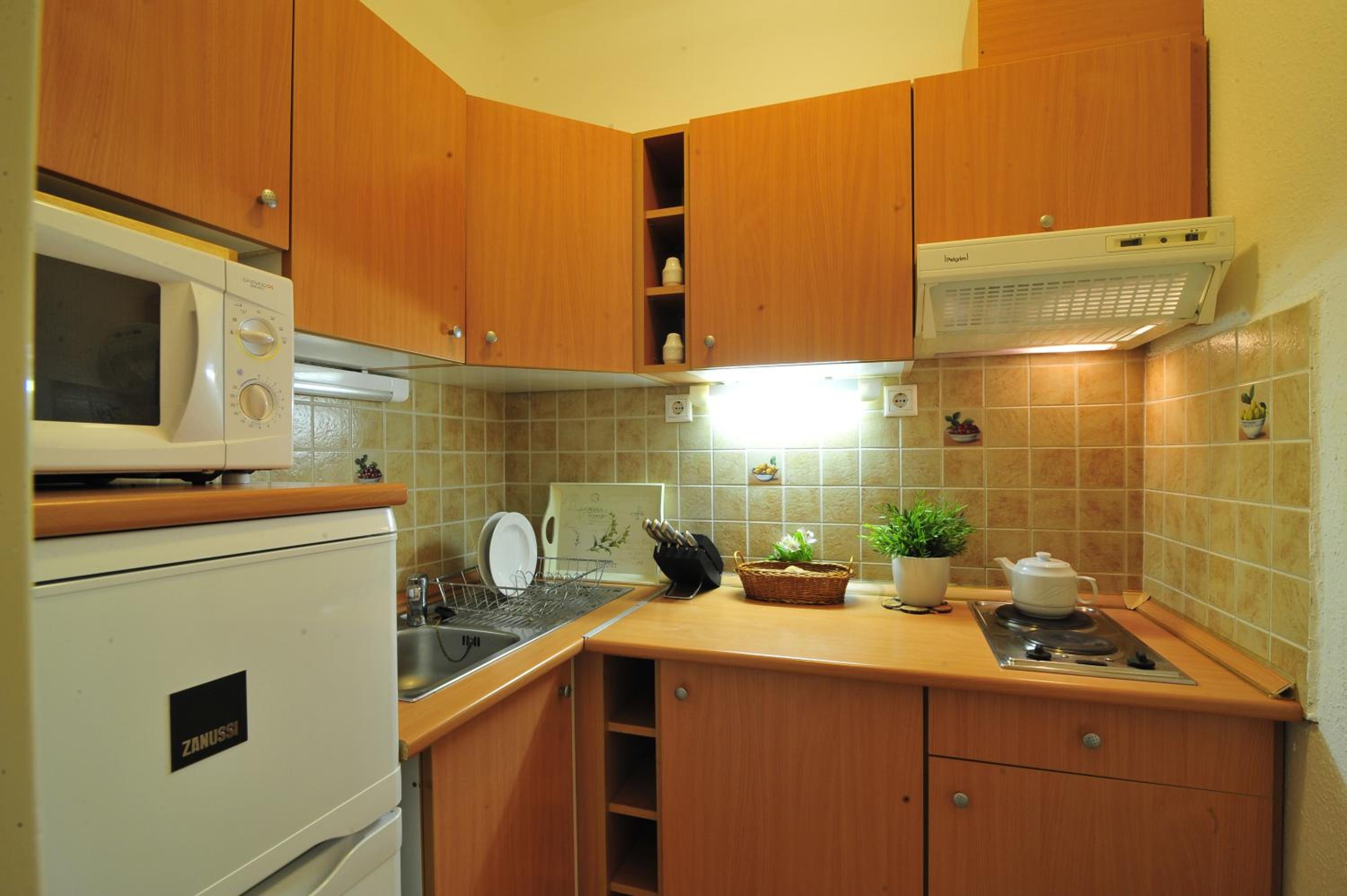 One-Bedroom Apartment with Balcony photo 3