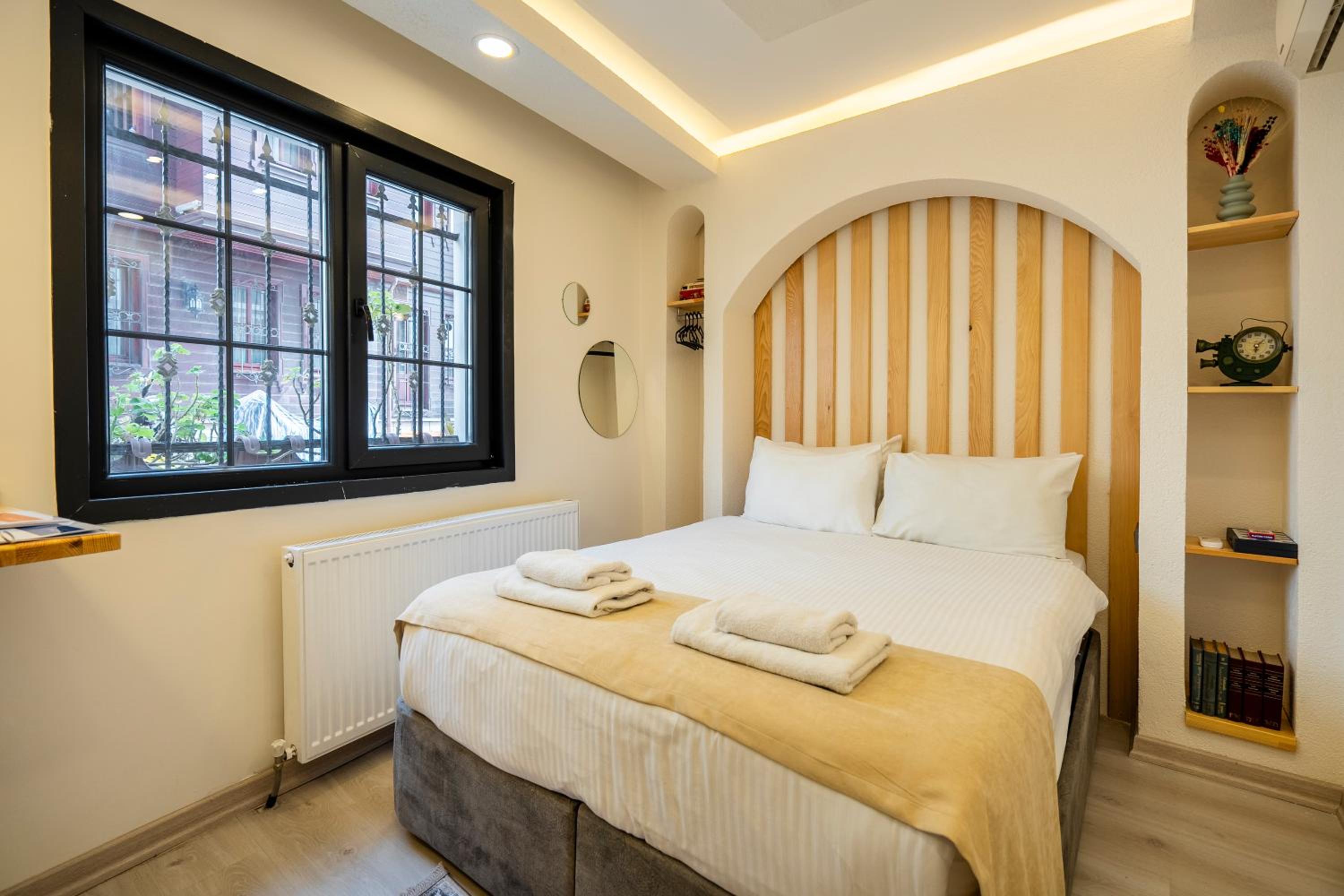 Budget Double Room photo 1