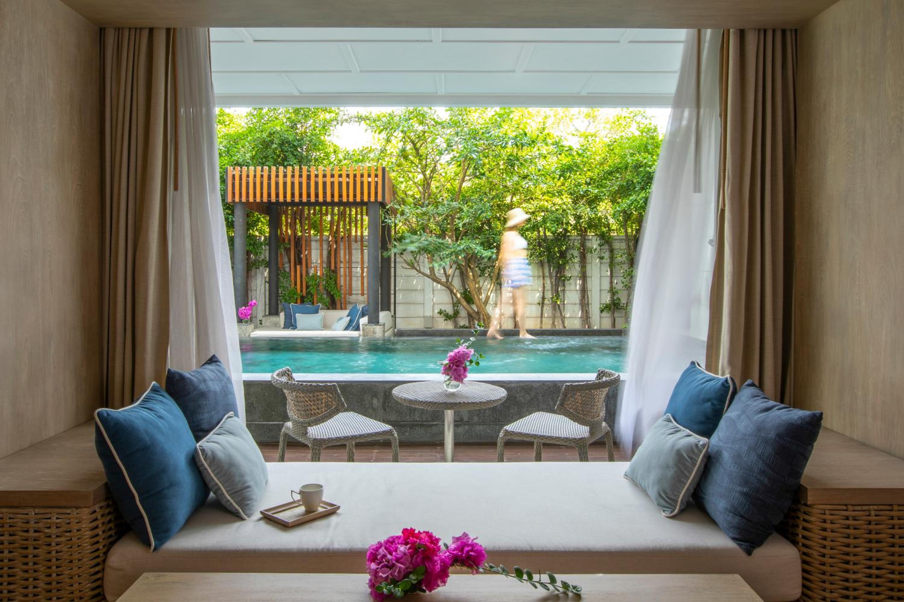 Garden Pool Suite photo 3