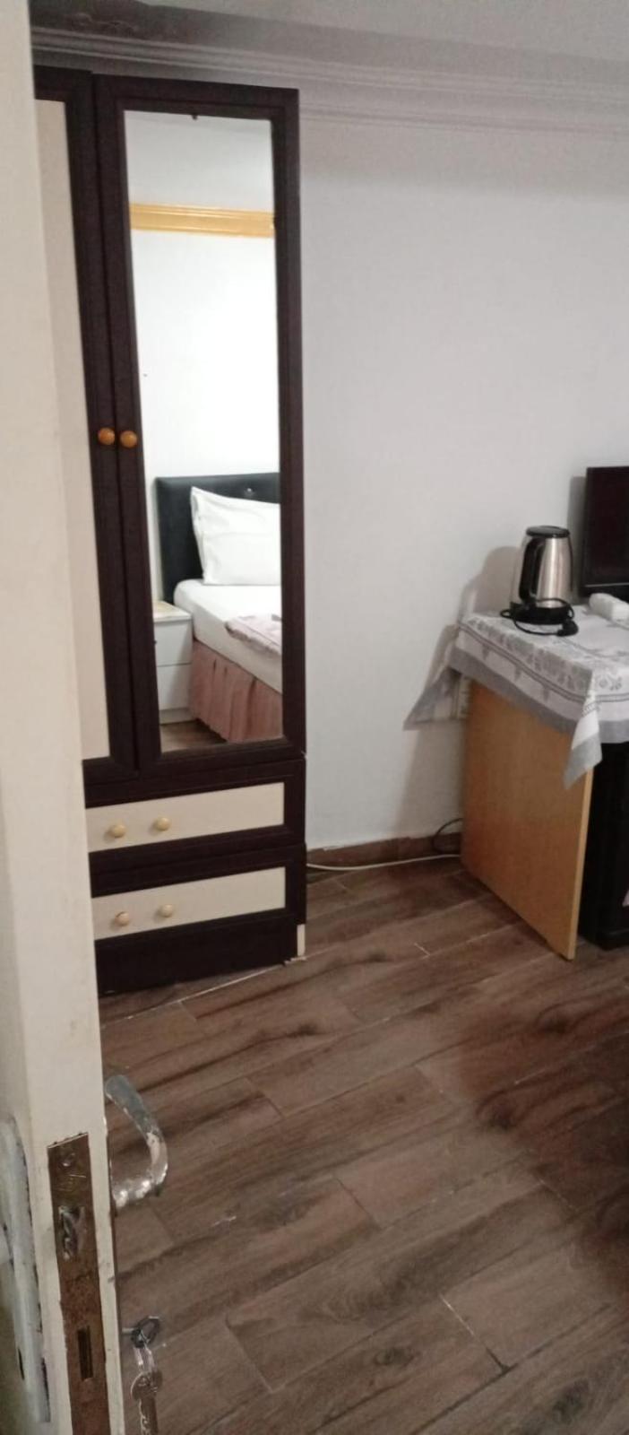 Economy Double Room - Basement photo 2