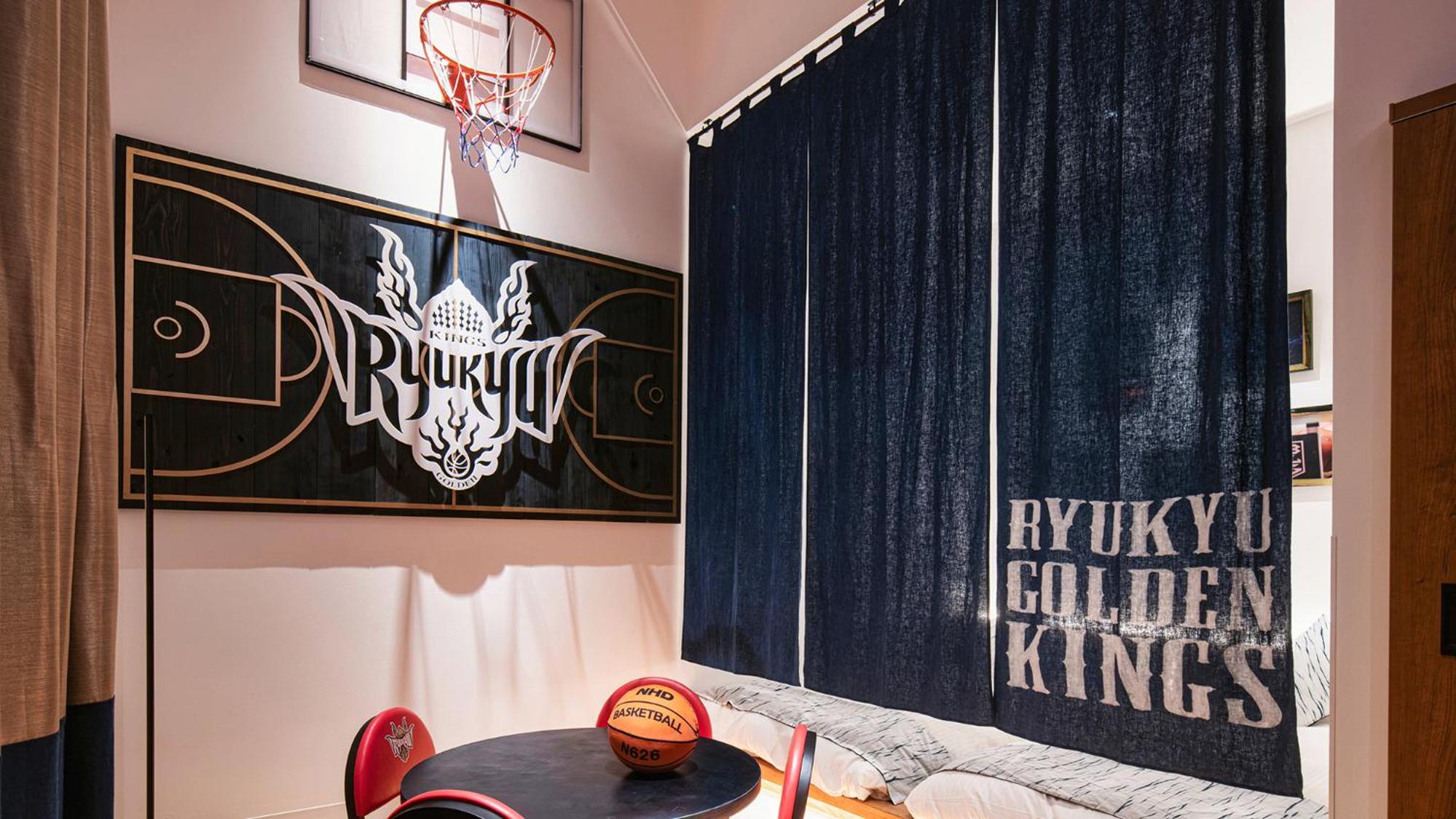 Ryukyu Golden Kings Twin Room - Photo 4