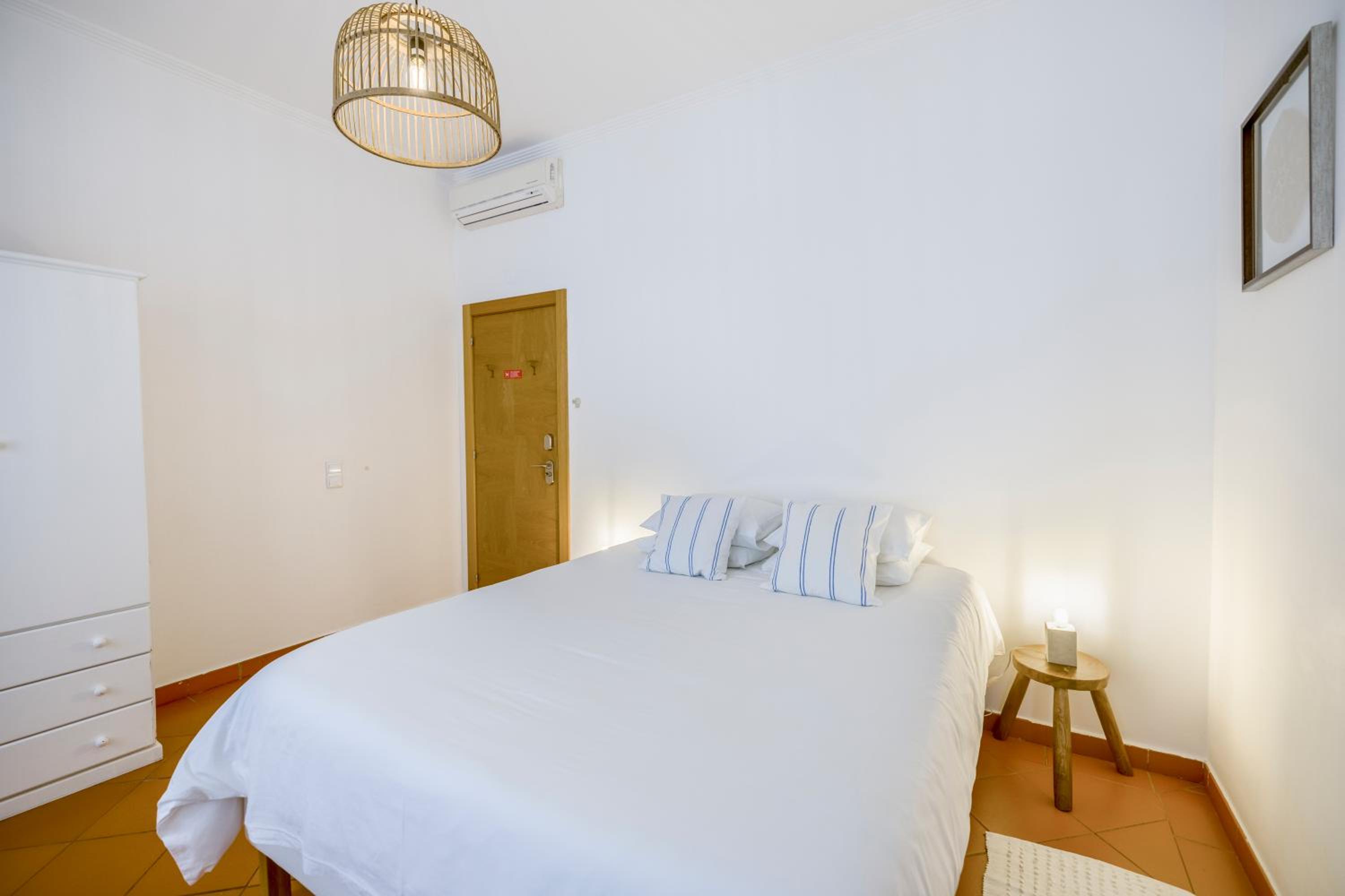 Large Double Room photo 2