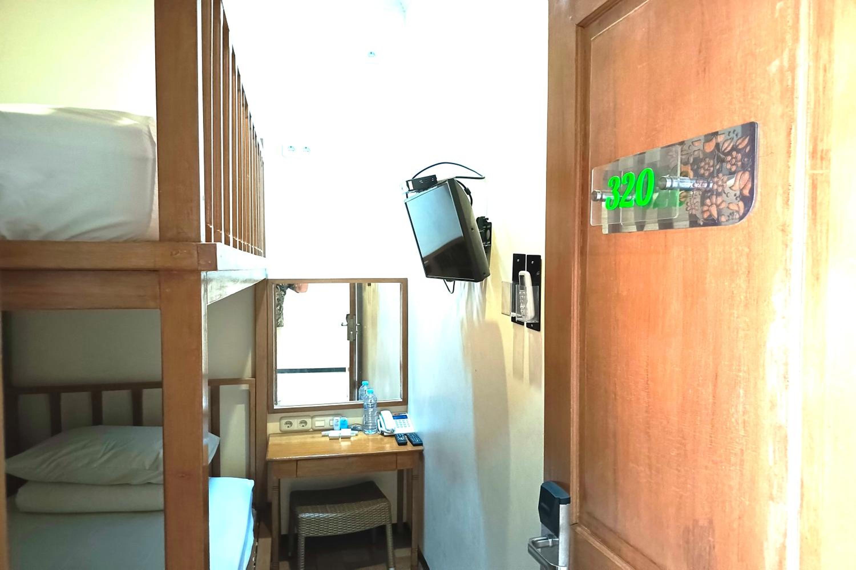 Bunk Bed in Female Dormitory Room   photo 2