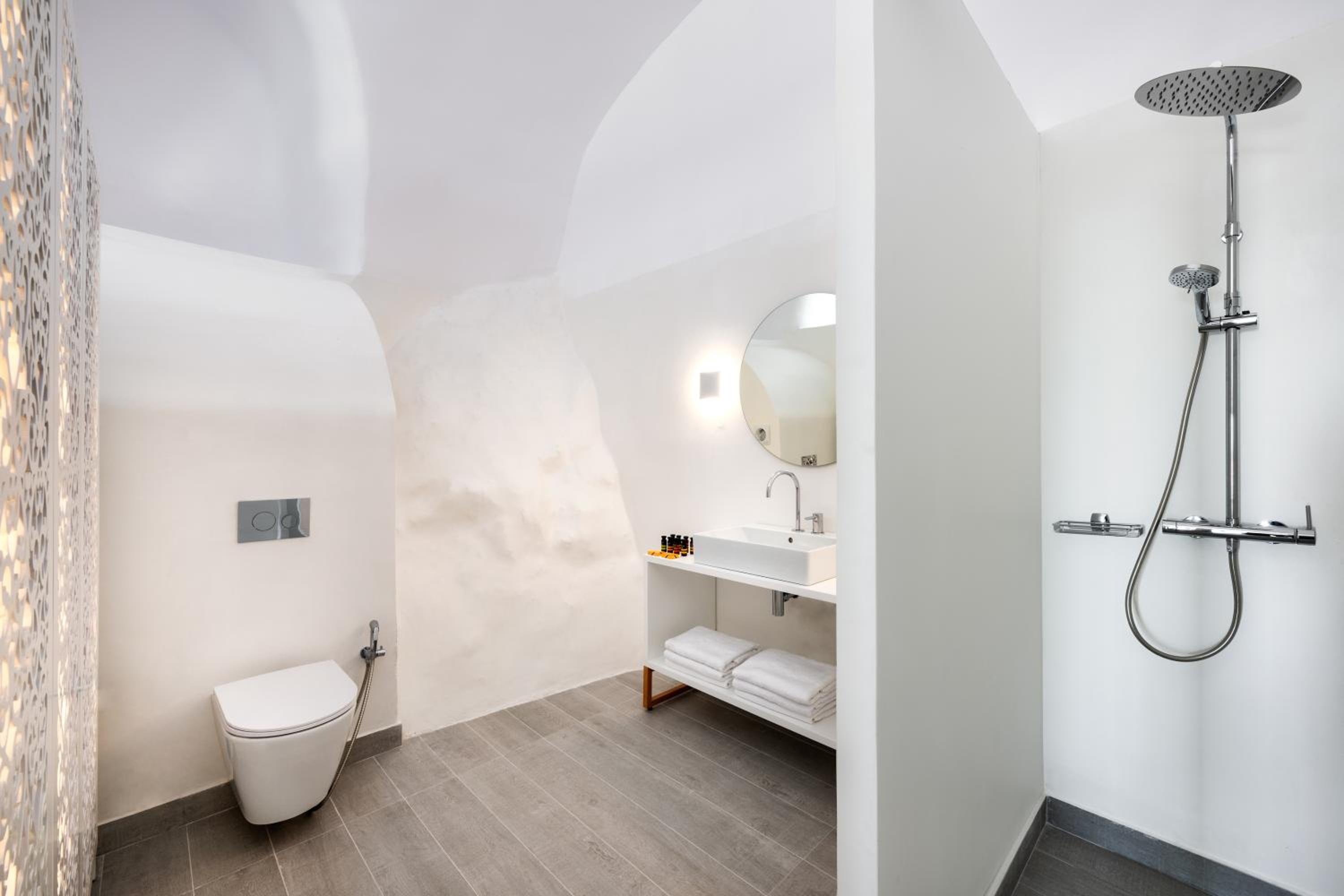 Junior Suite with Private Pool - Photo 4