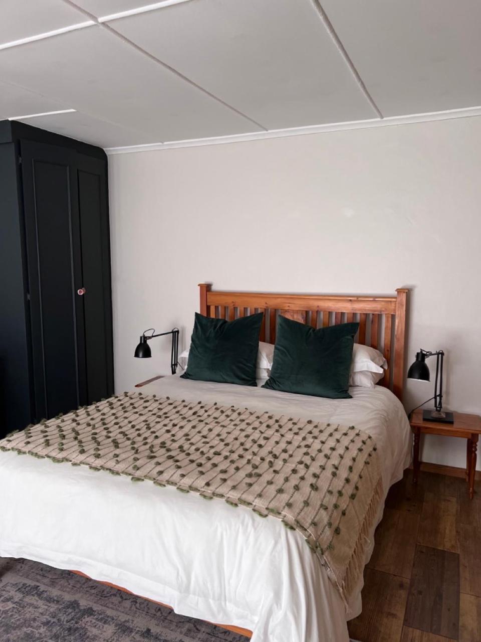 Double Room with Extra Bed photo 1