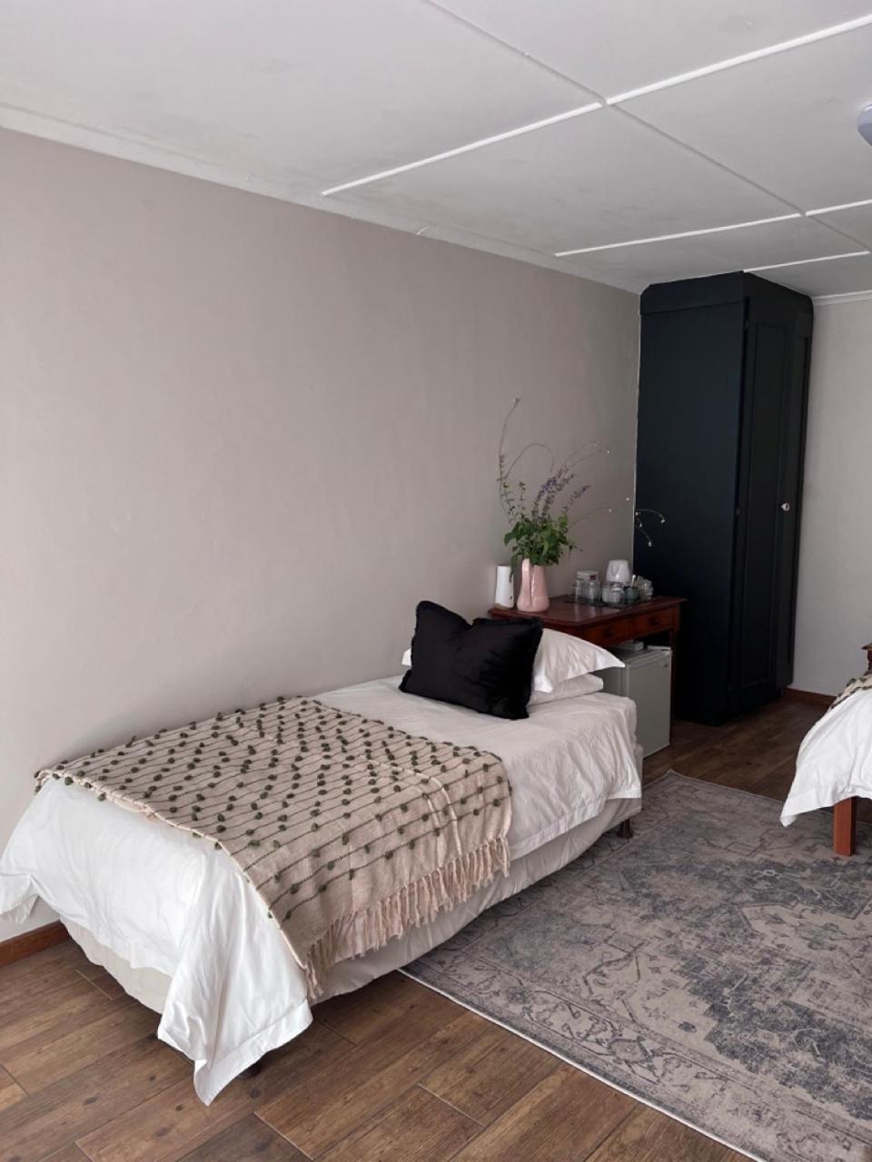 Double Room with Extra Bed photo 3