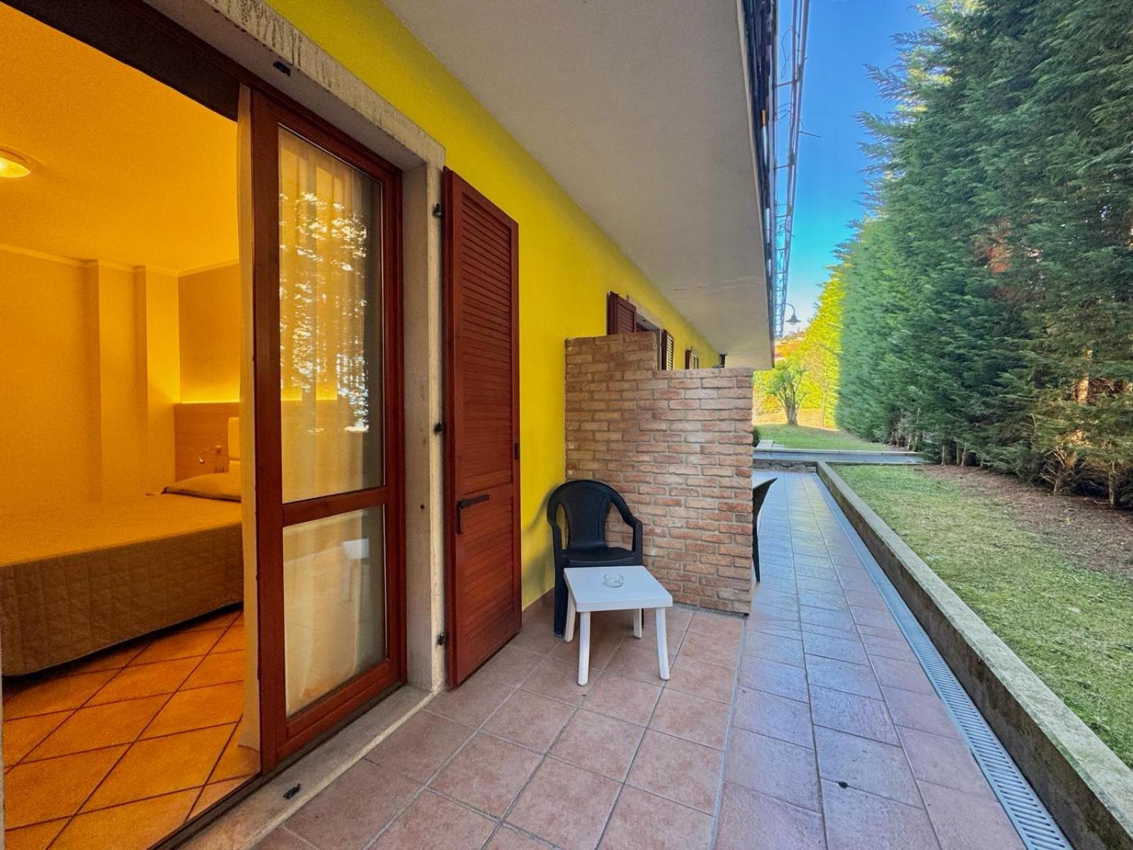 Basic Triple Room photo 3