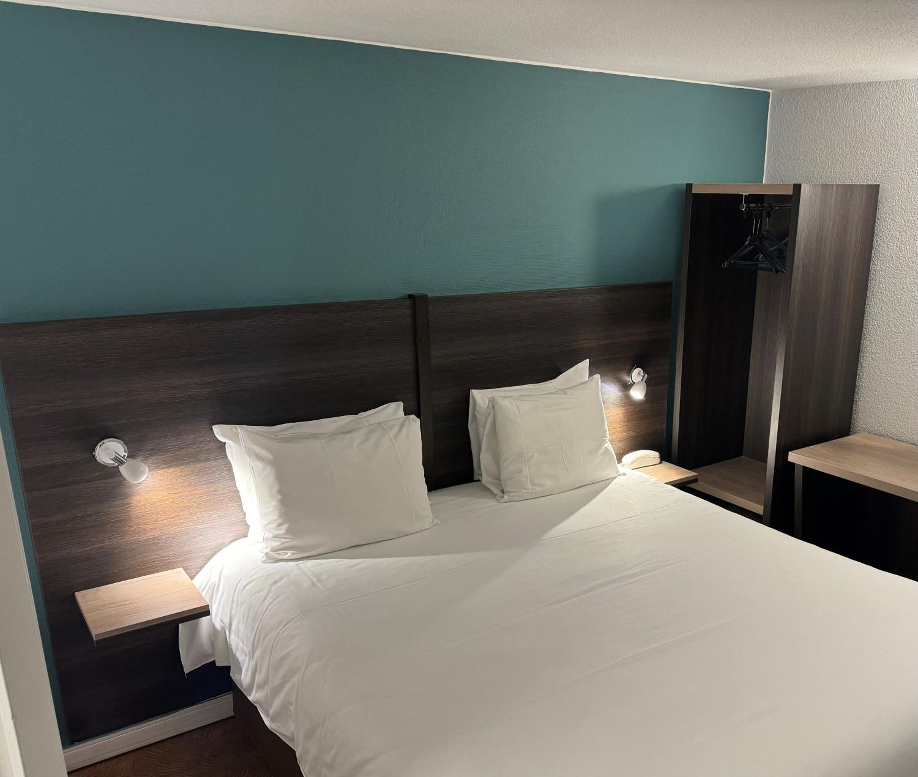 Double Room - Photo 5