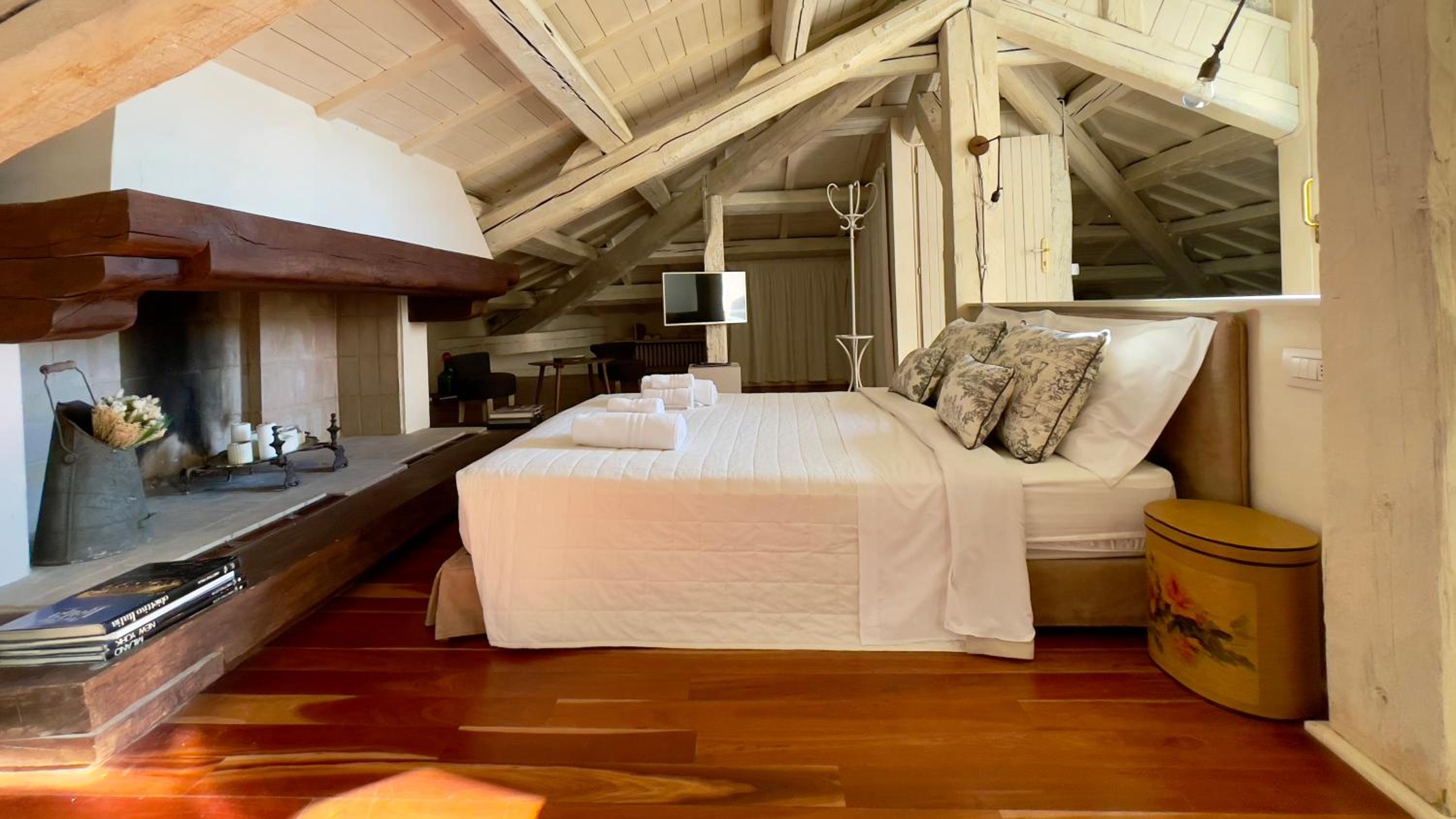 Superior Double Room - Photo 3