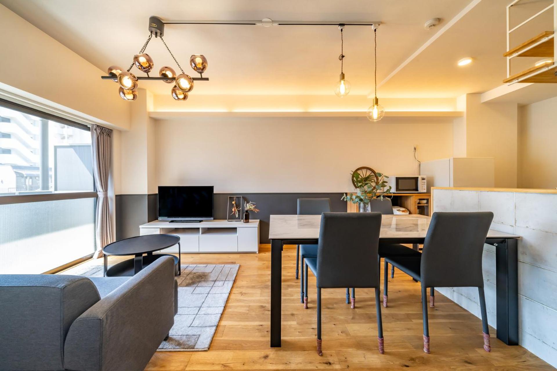 Three-Bedroom Apartment photo 1