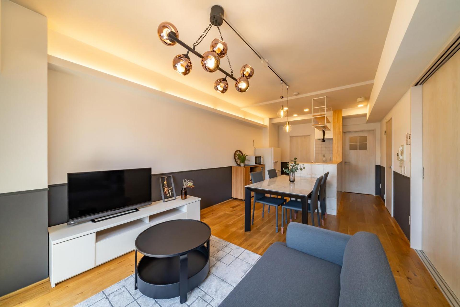 Three-Bedroom Apartment photo 2