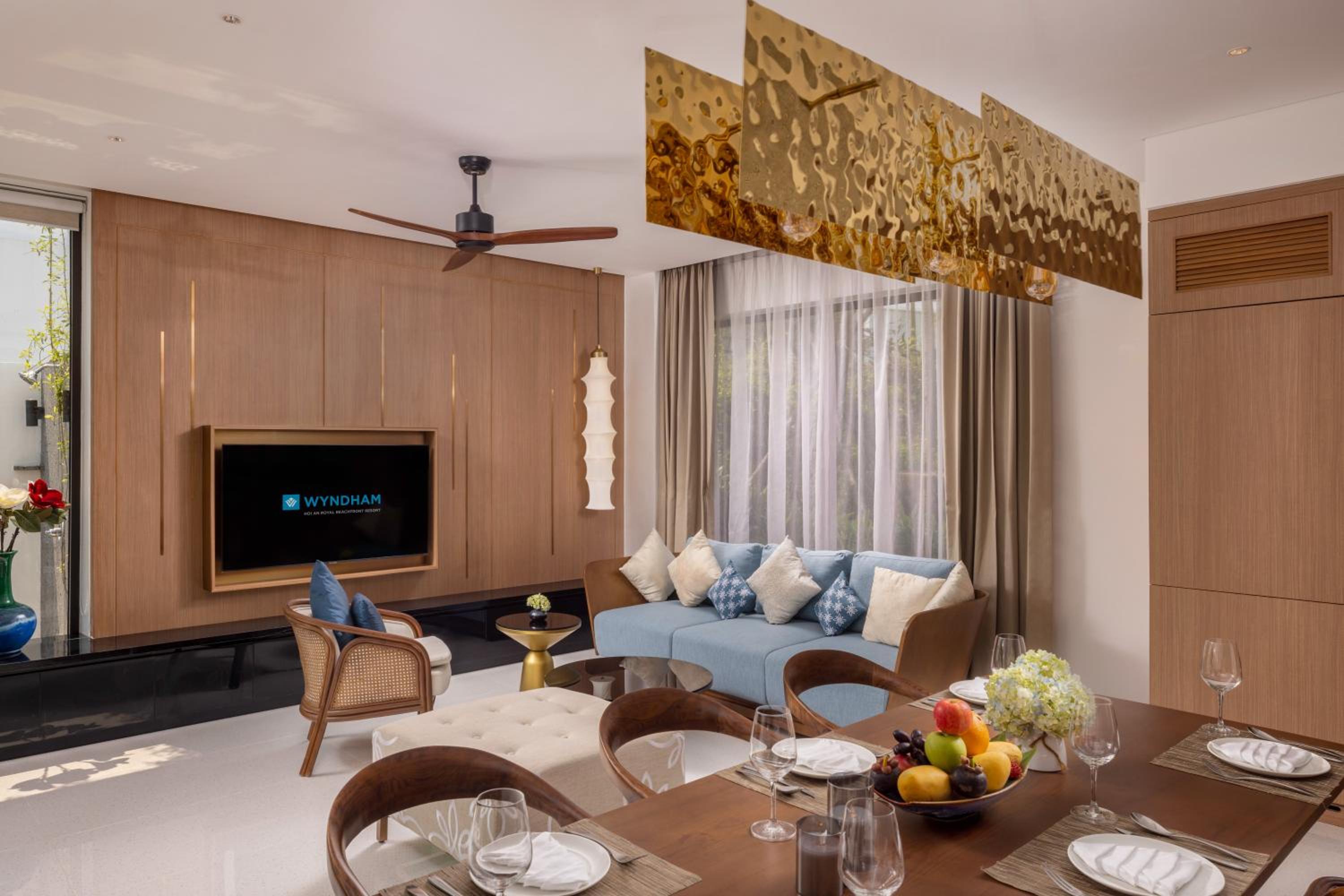 Three-Bedroom Villa with Private Pool and Garden View - Photo 10